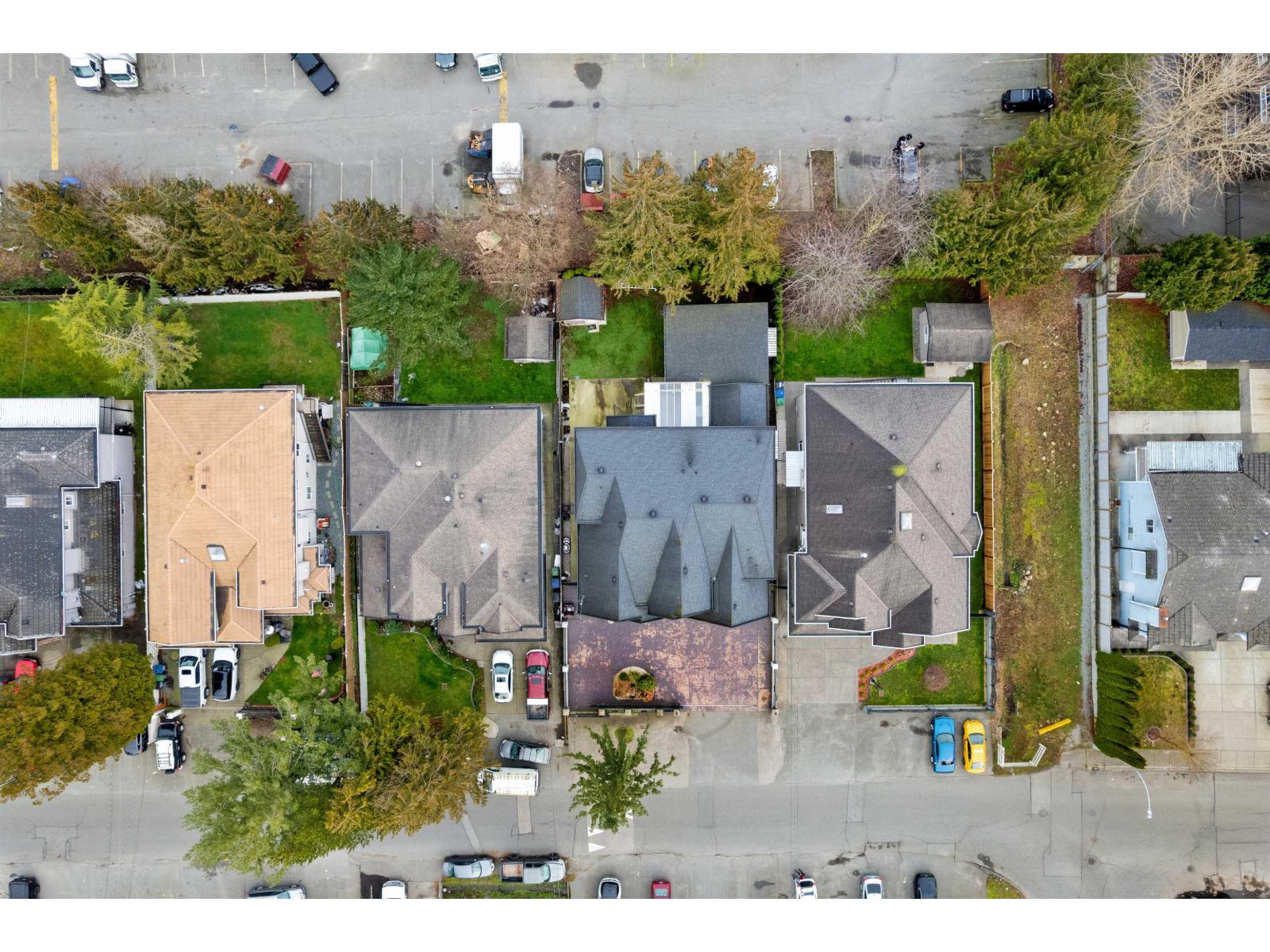 7818 127 Street Property Photo 39