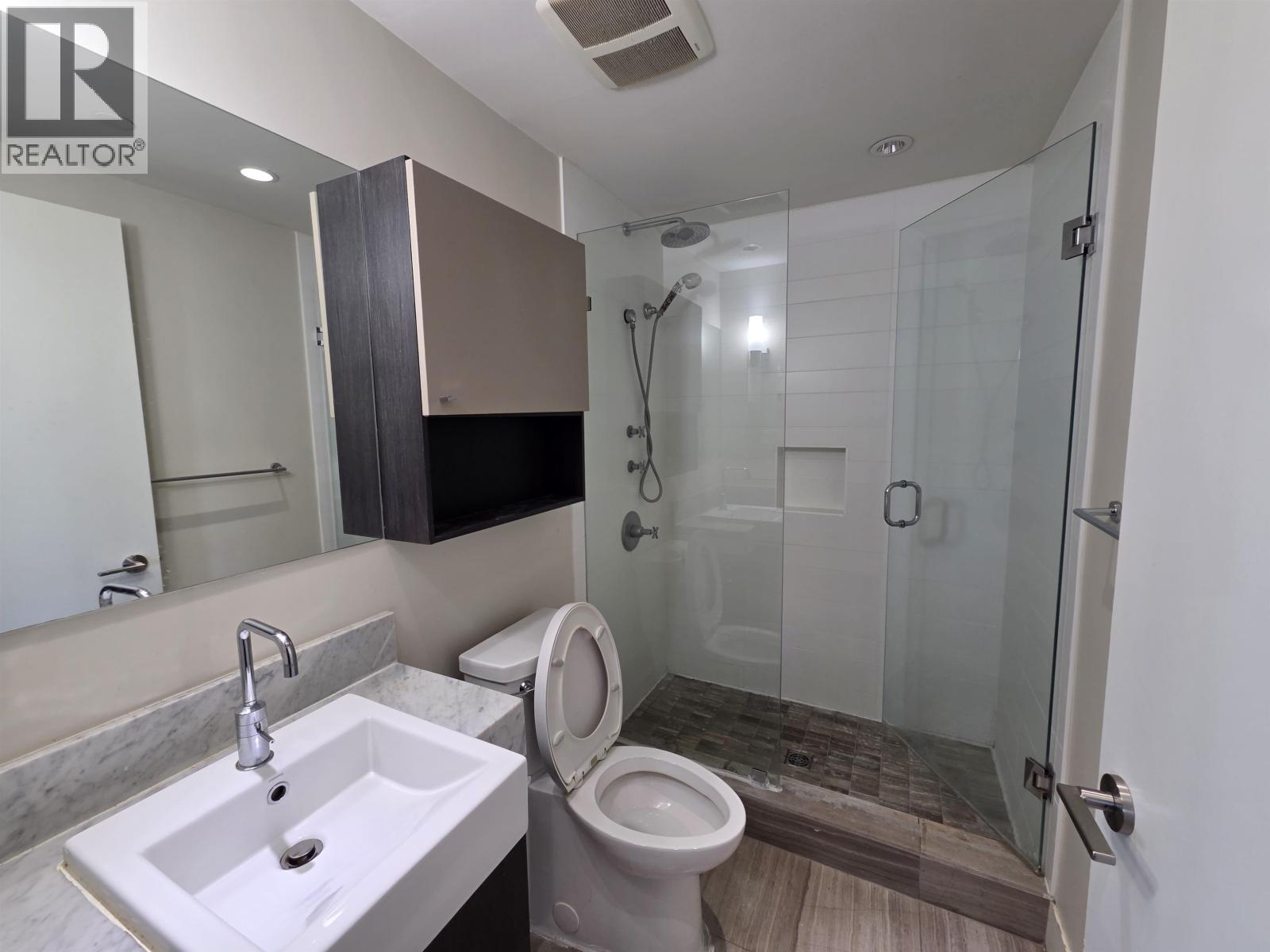 100 888 Arthur Erickson Place Property Photo 11