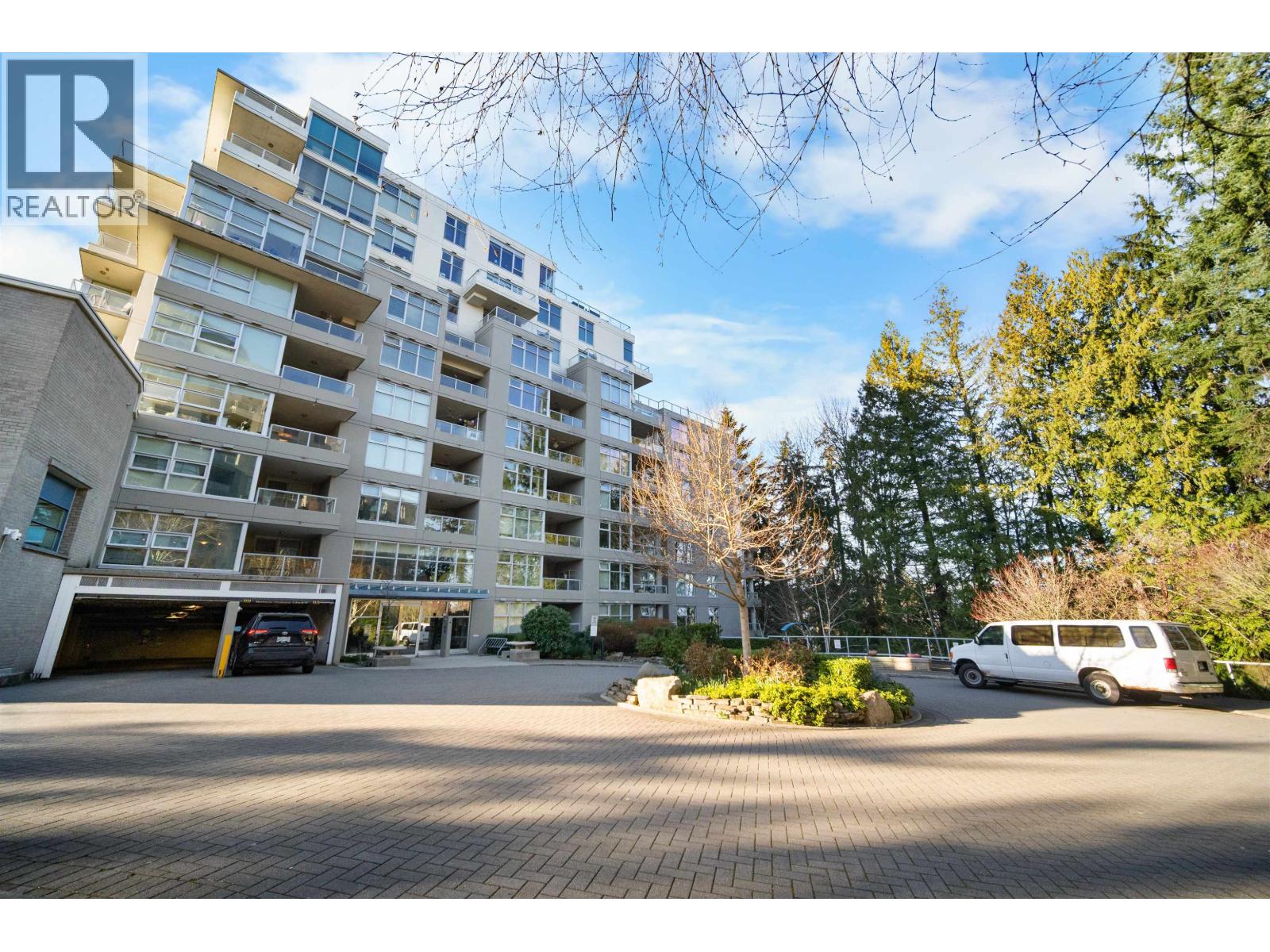 409 9232 UNIVERSITY CRESCENT Property Photo 1
