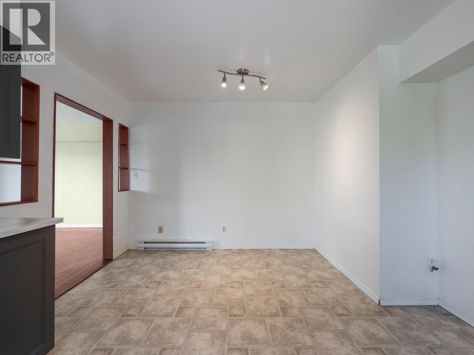 642 Gower Point Road Property Photo 12