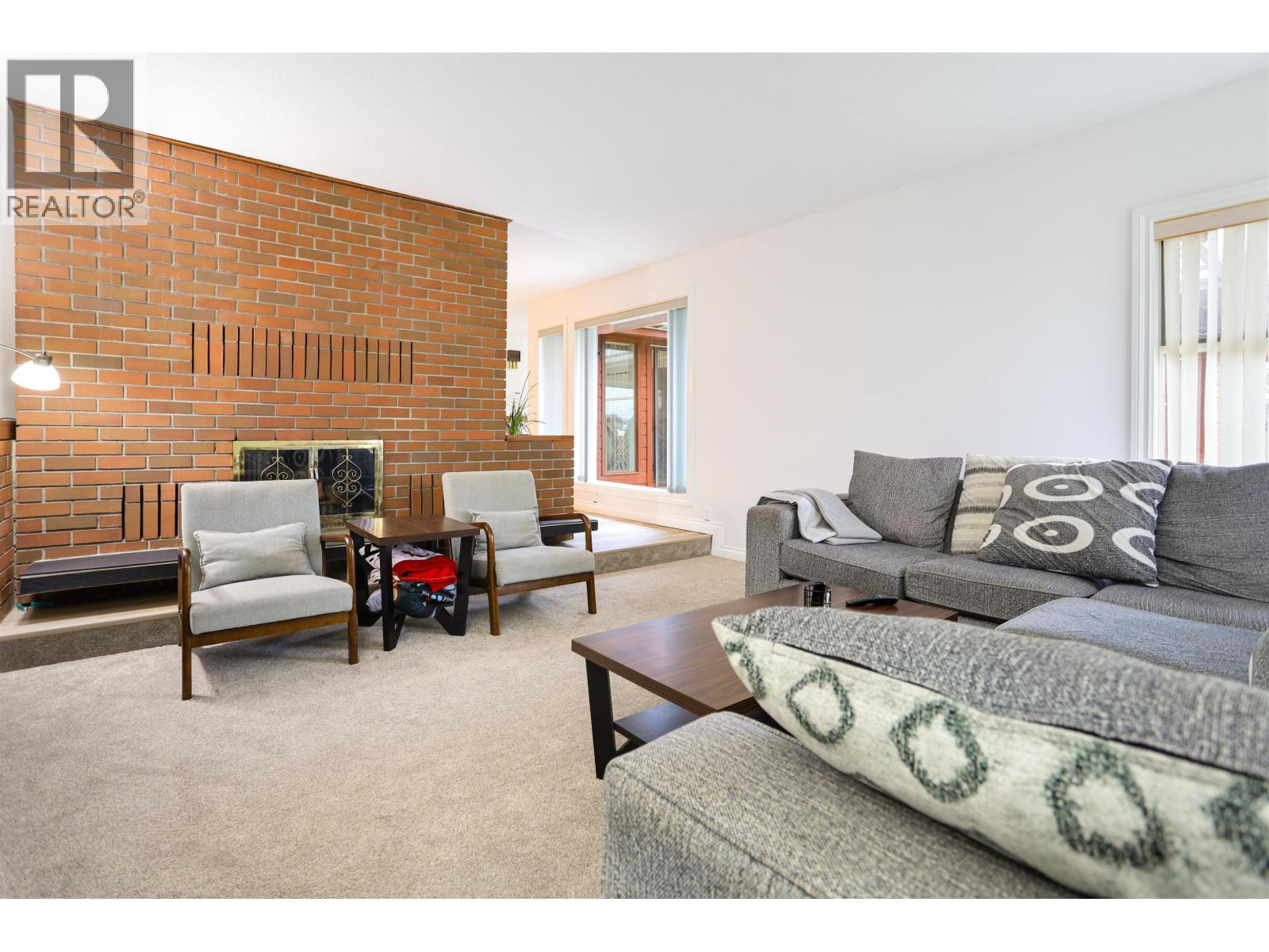 8 Meldrum Street Property Photo 10