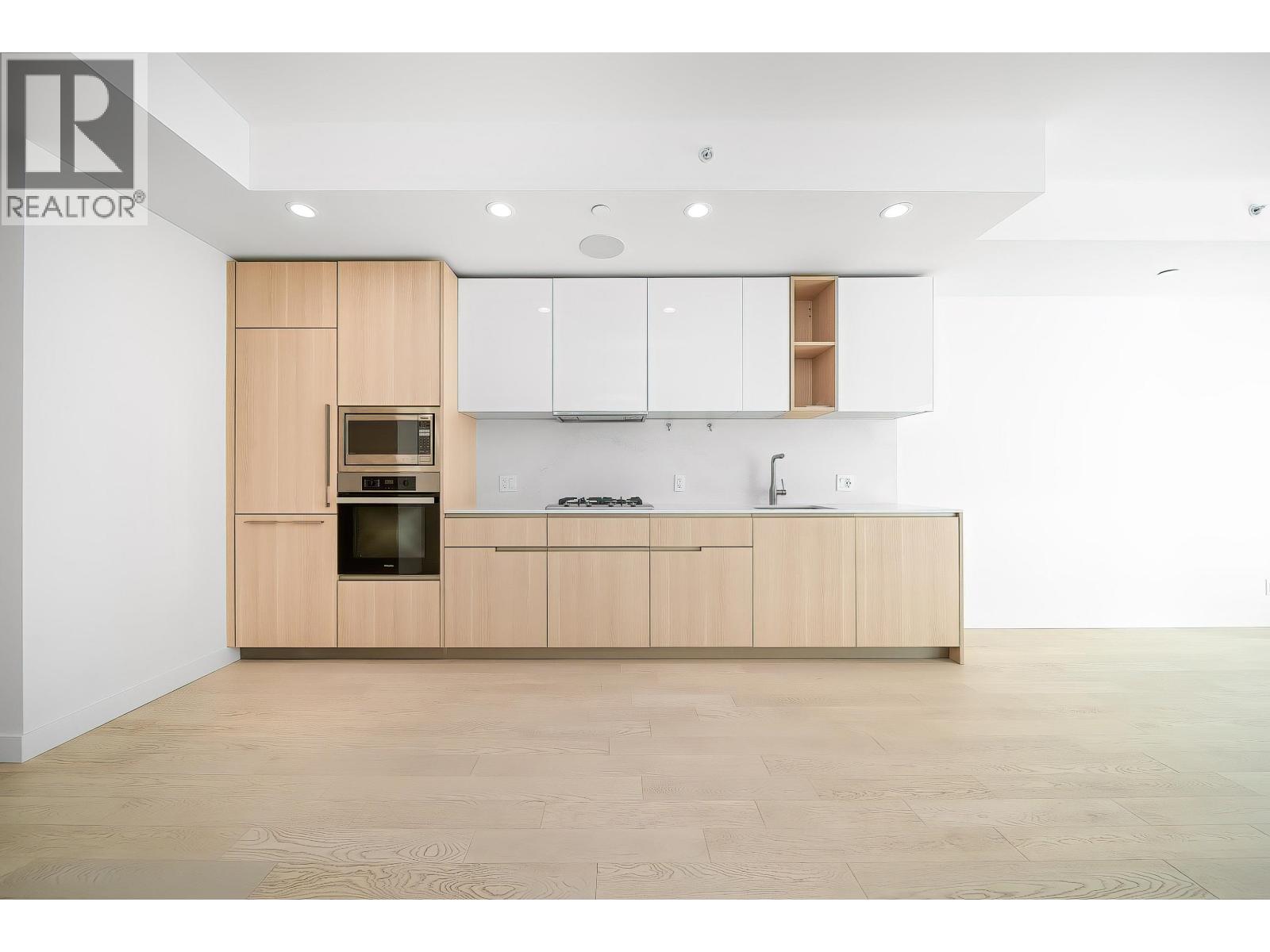 805 6855 Pearson Way Property Photo 4