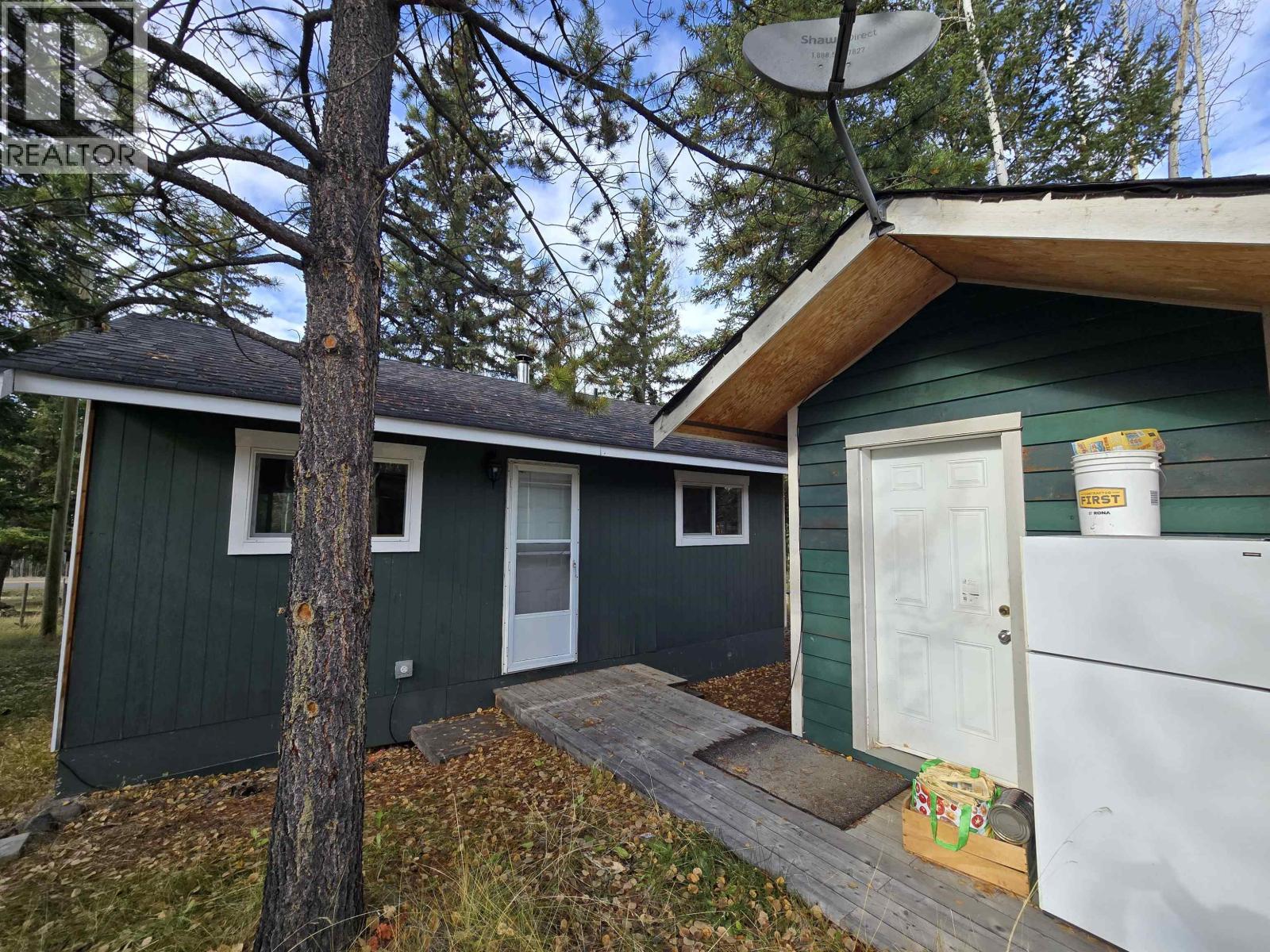 762 S Green Lake Road Property Photo 2