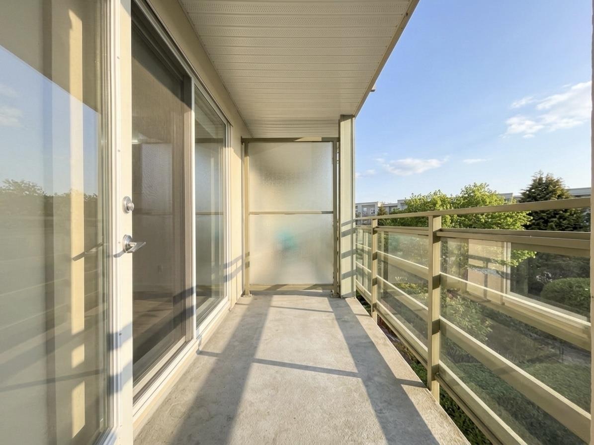 352 15850 26 Avenue Property Photo 15