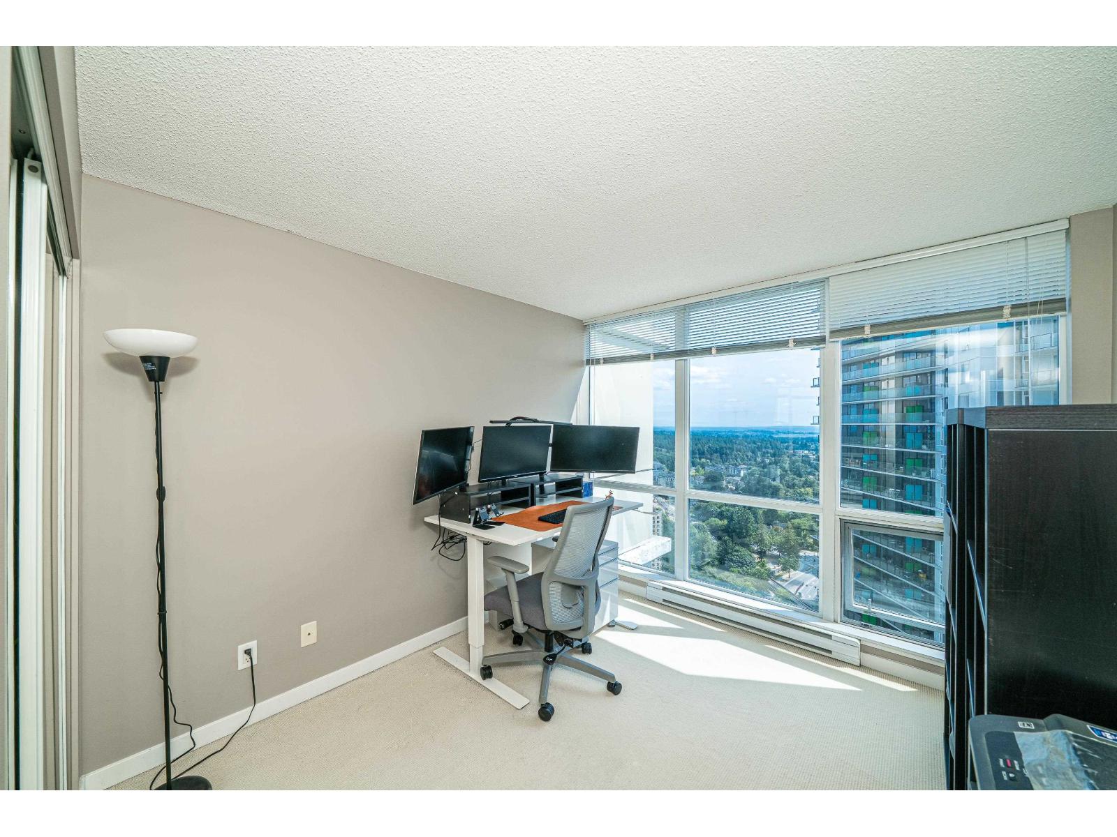 3607 9981 Whalley Boulevard Property Photo 33