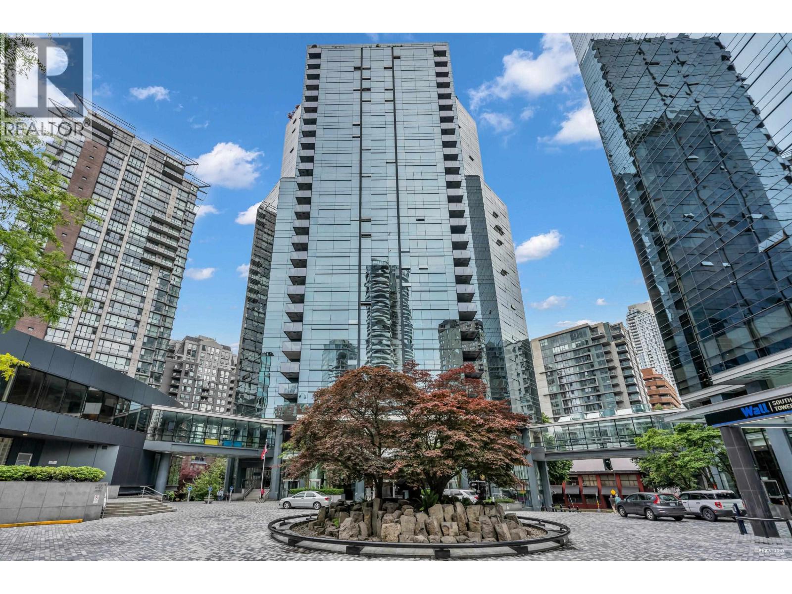 910 1050 Burrard Street Photo de la propriété 1