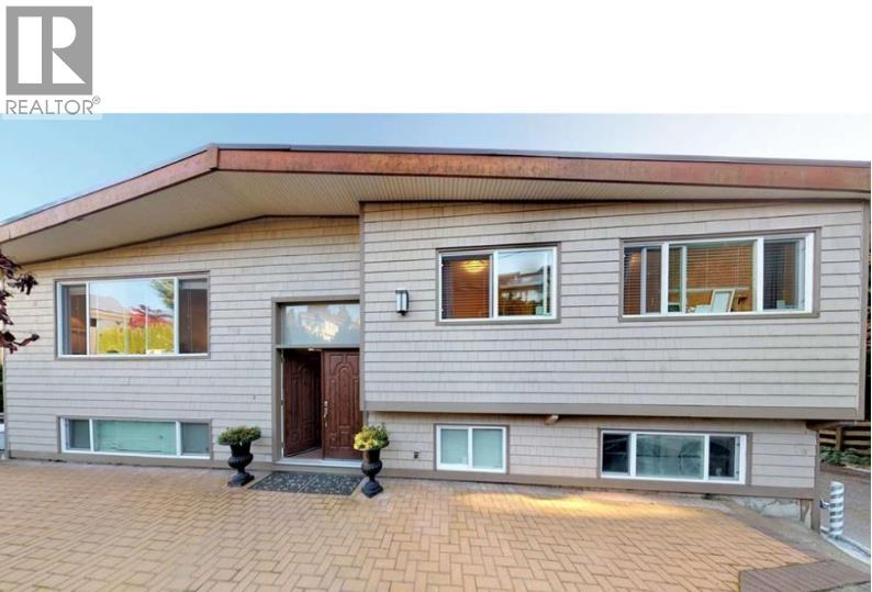 520 BALLANTREE PLACE Property Photo 1
