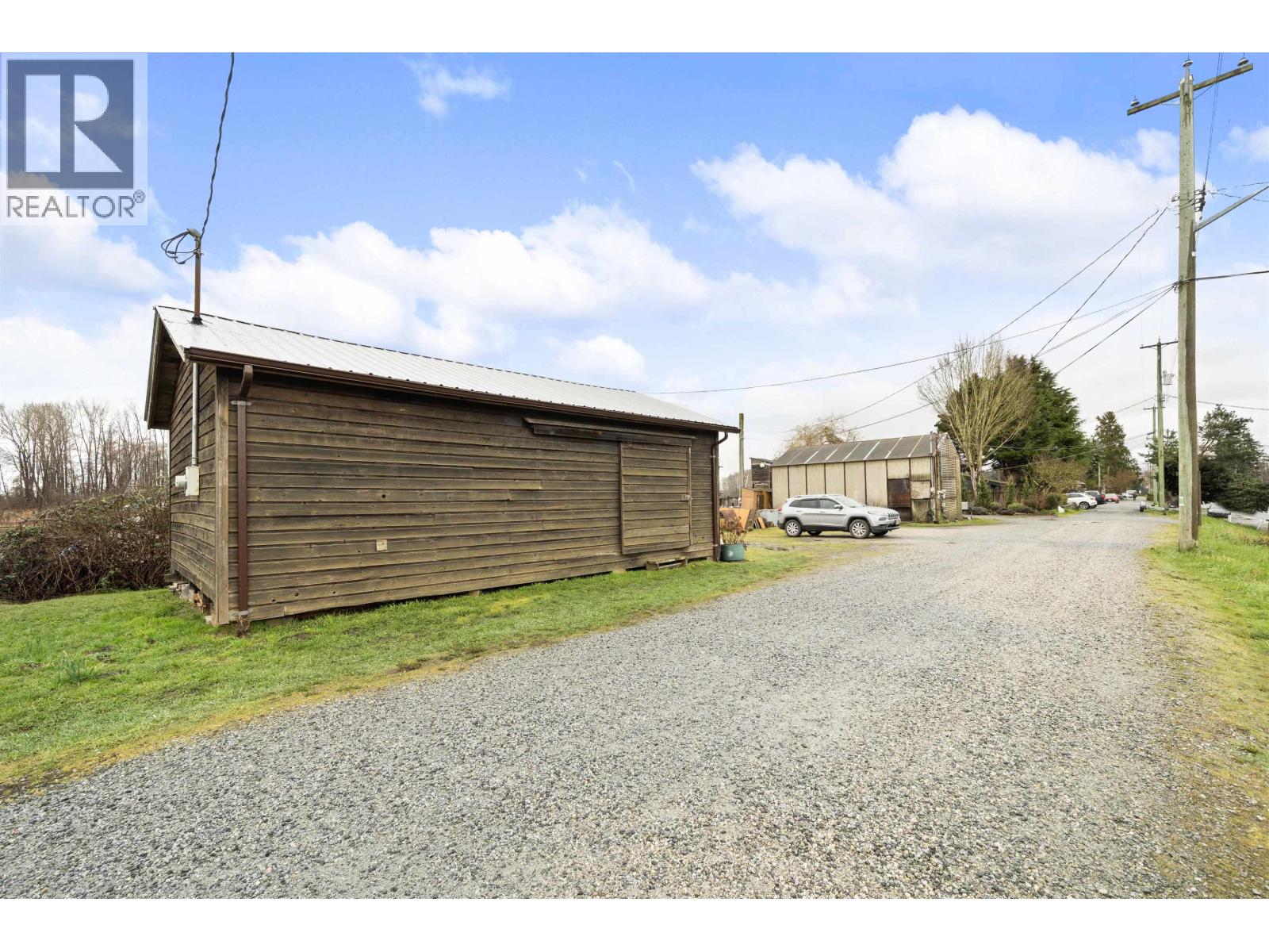 4505 W River Road Property Photo 11
