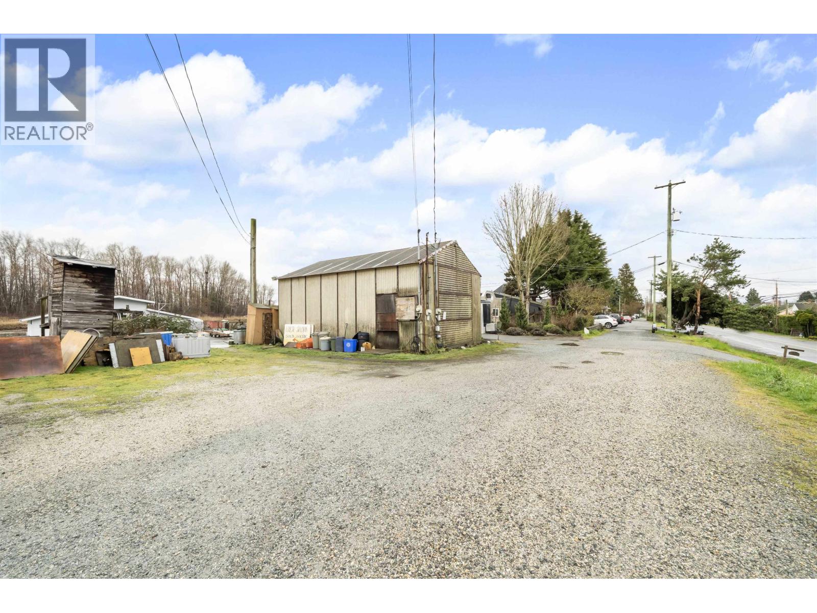 4505 W River Road Property Photo 13