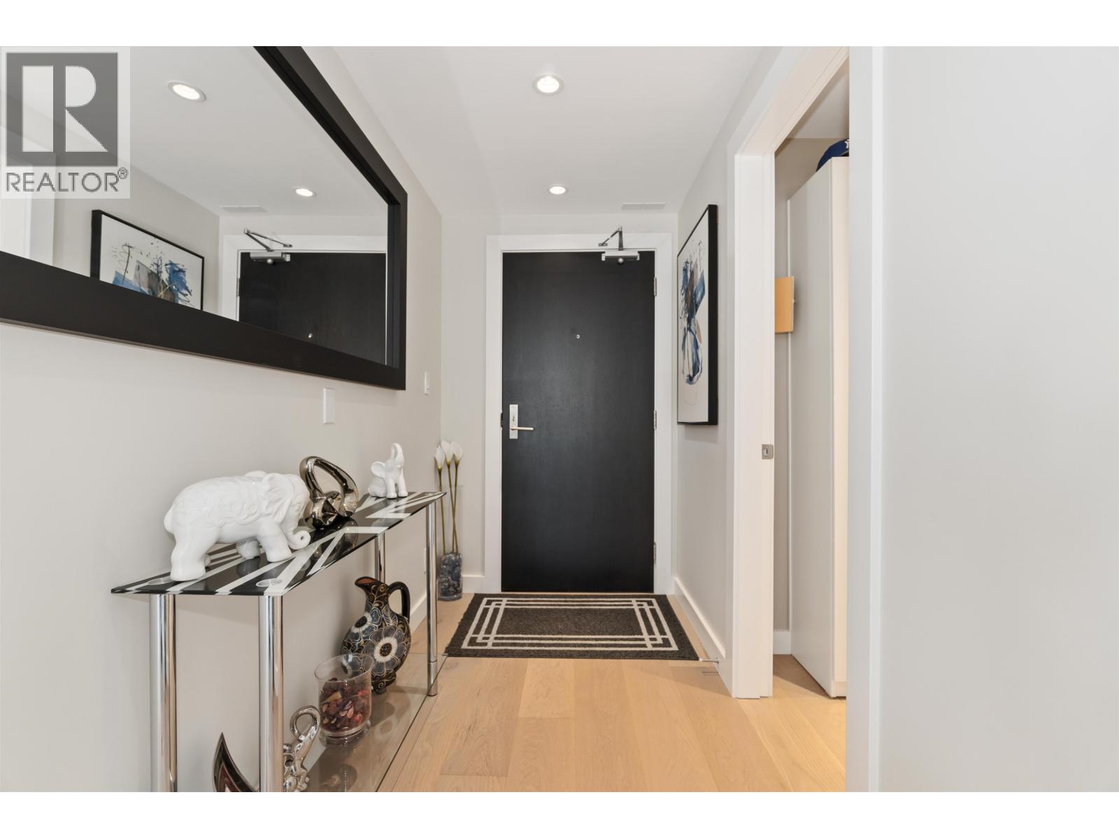 1205 1372 Seymour Street Property Photo 22