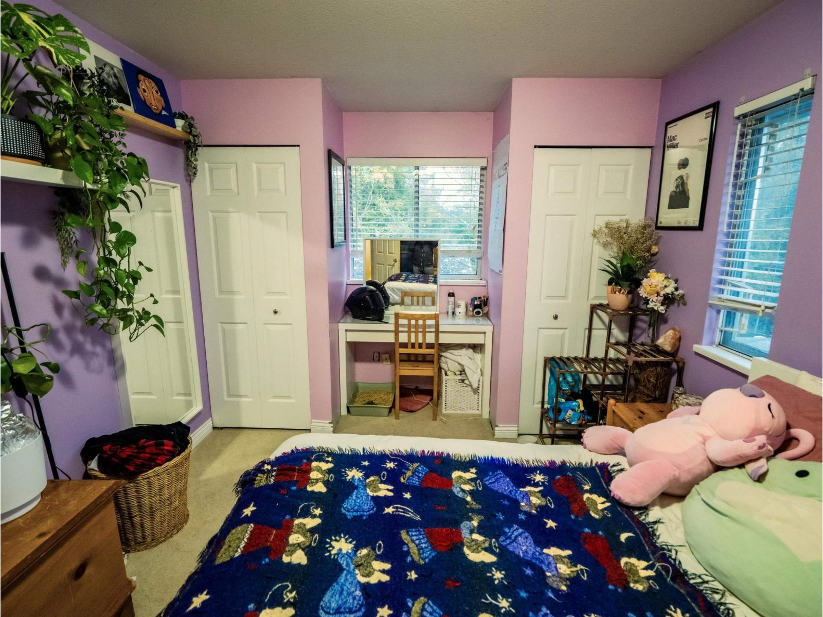 18961 60b Avenue Property Photo 8