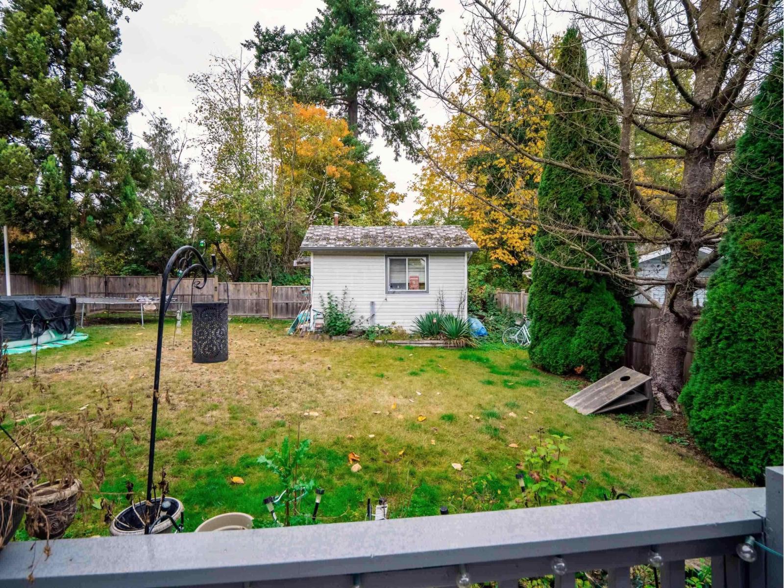 18961 60b Avenue Property Photo 10