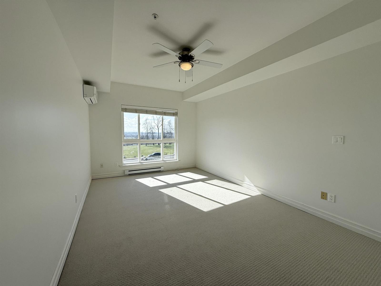 A222 33755 7th Avenue Property Photo 7