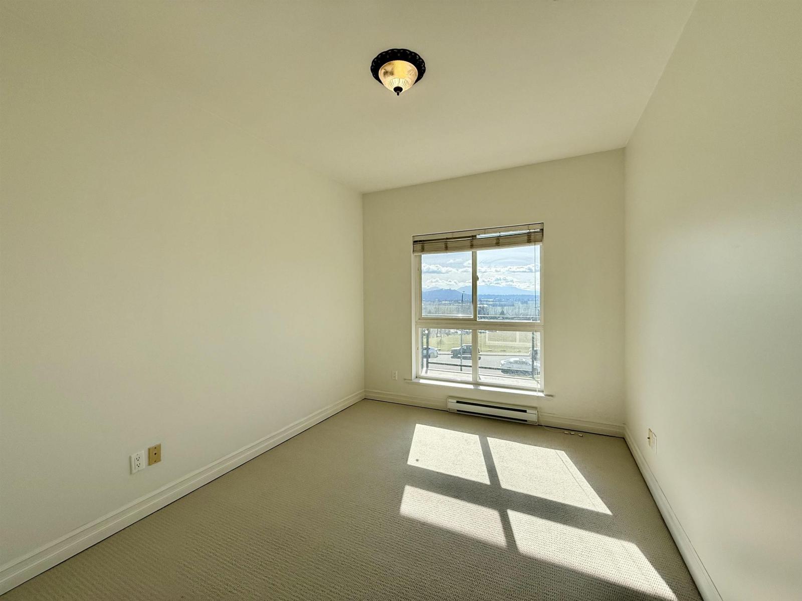 A222 33755 7th Avenue Property Photo 10