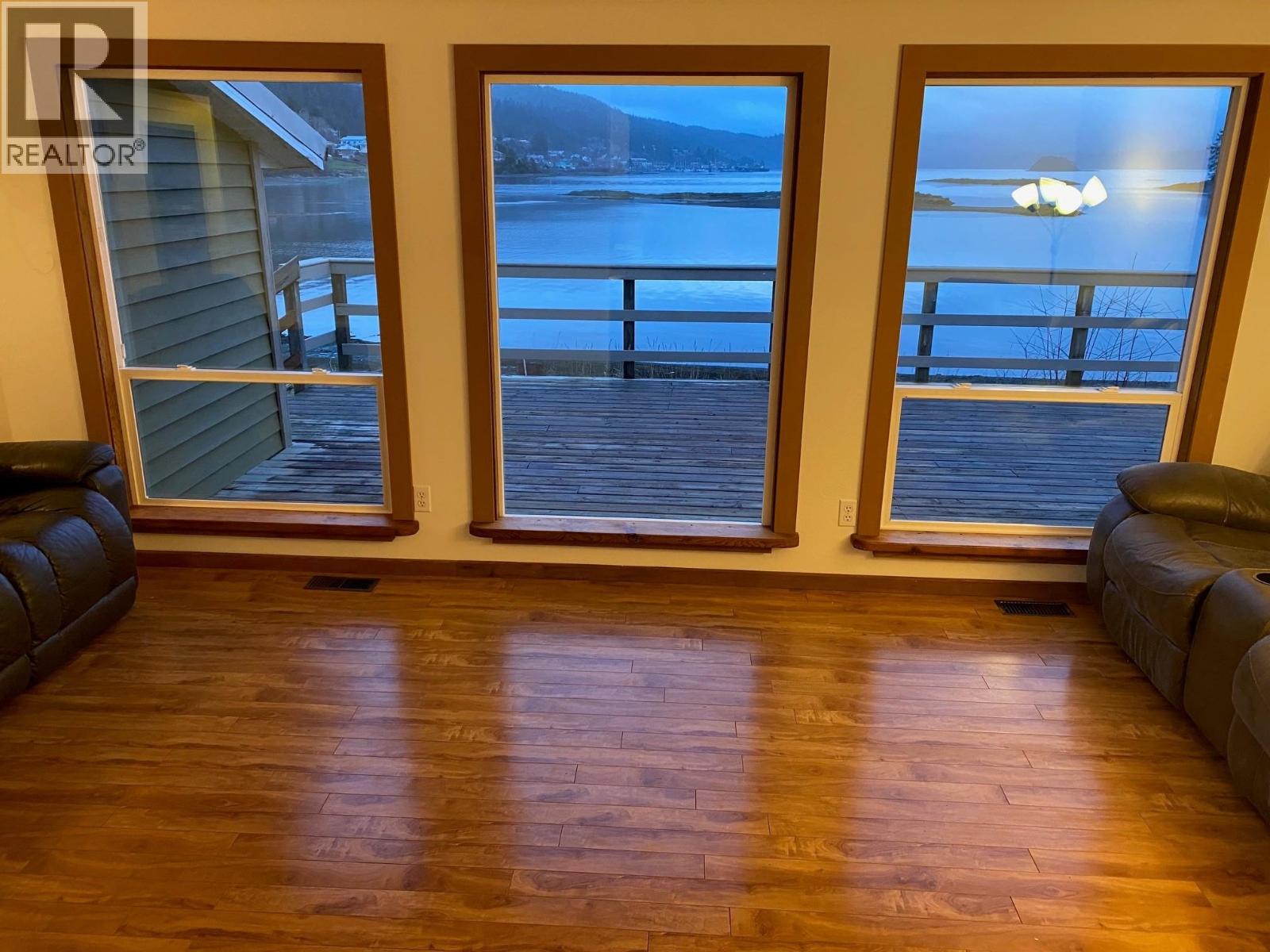 614 5th Avenue Property Photo 5