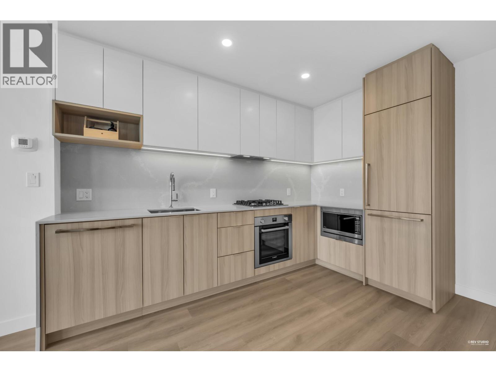 1702 6087 Wilson Avenue Property Photo 8