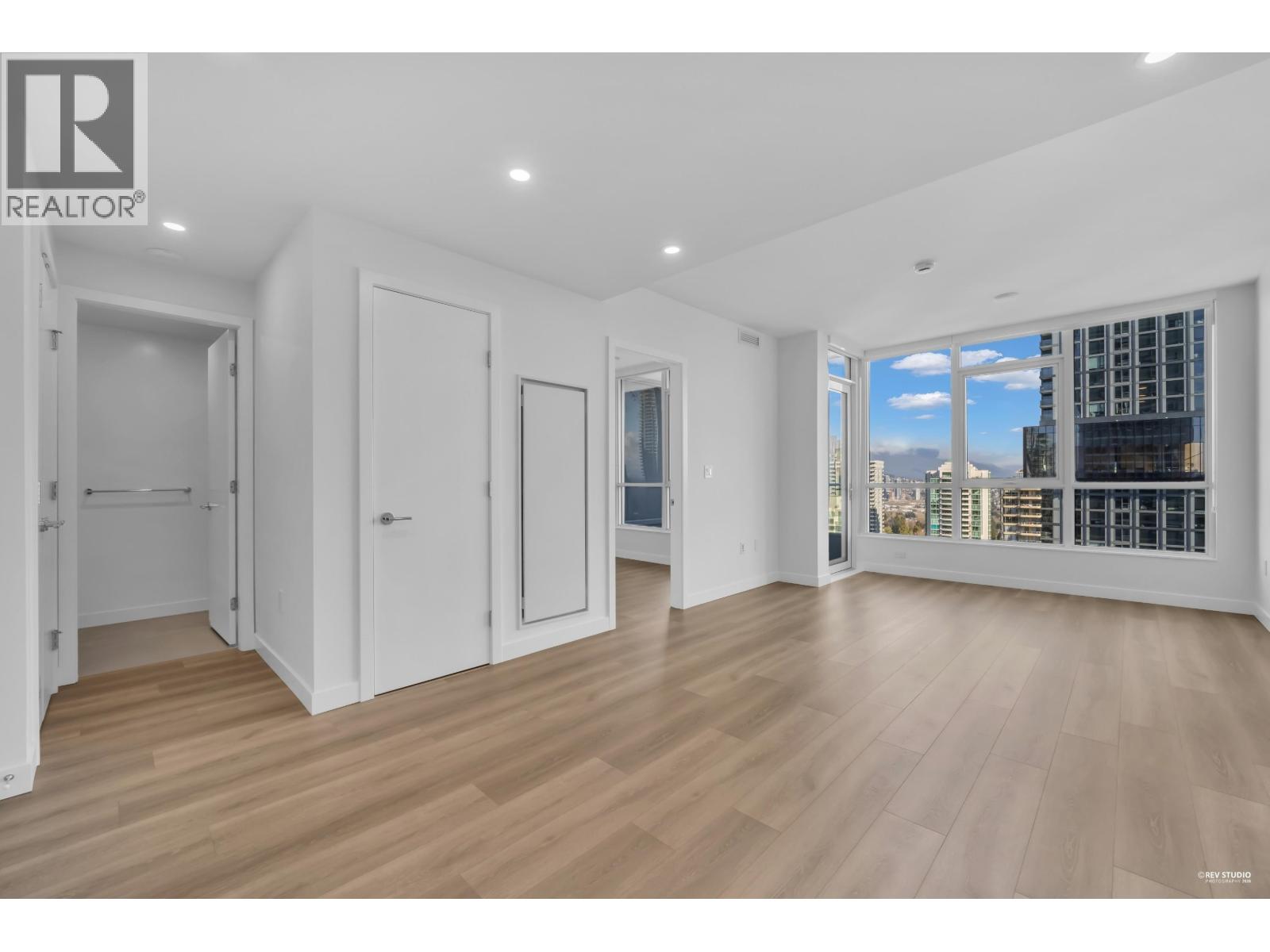 1702 6087 Wilson Avenue Property Photo 9