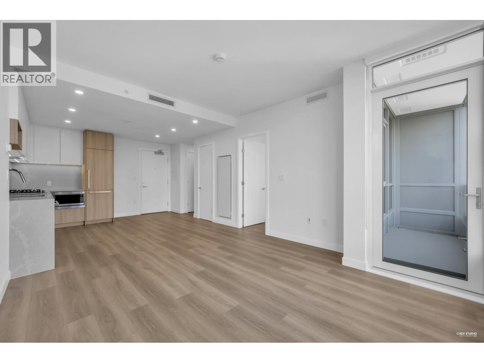 1702 6087 Wilson Avenue Property Photo 11