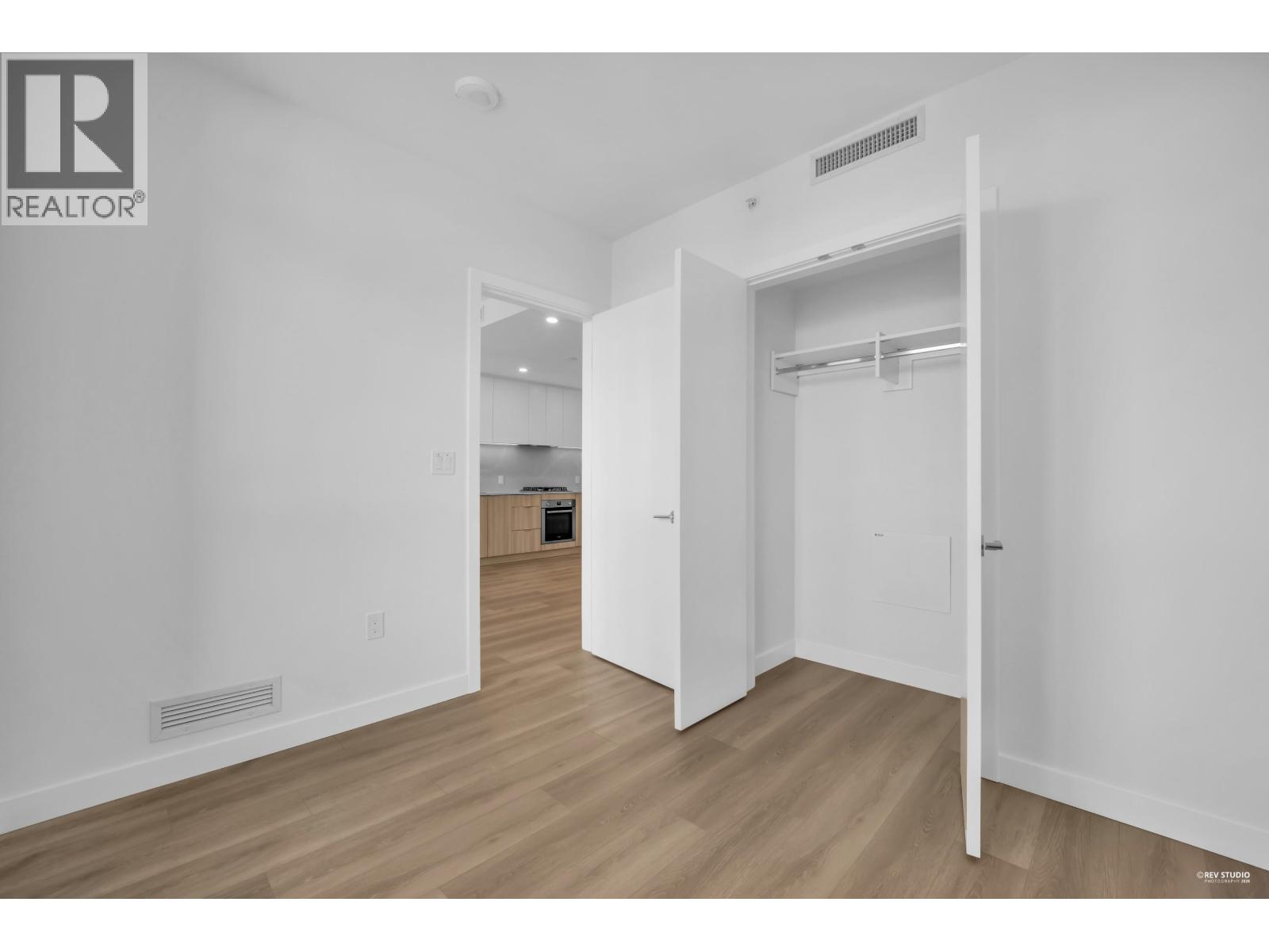 1702 6087 Wilson Avenue Property Photo 17