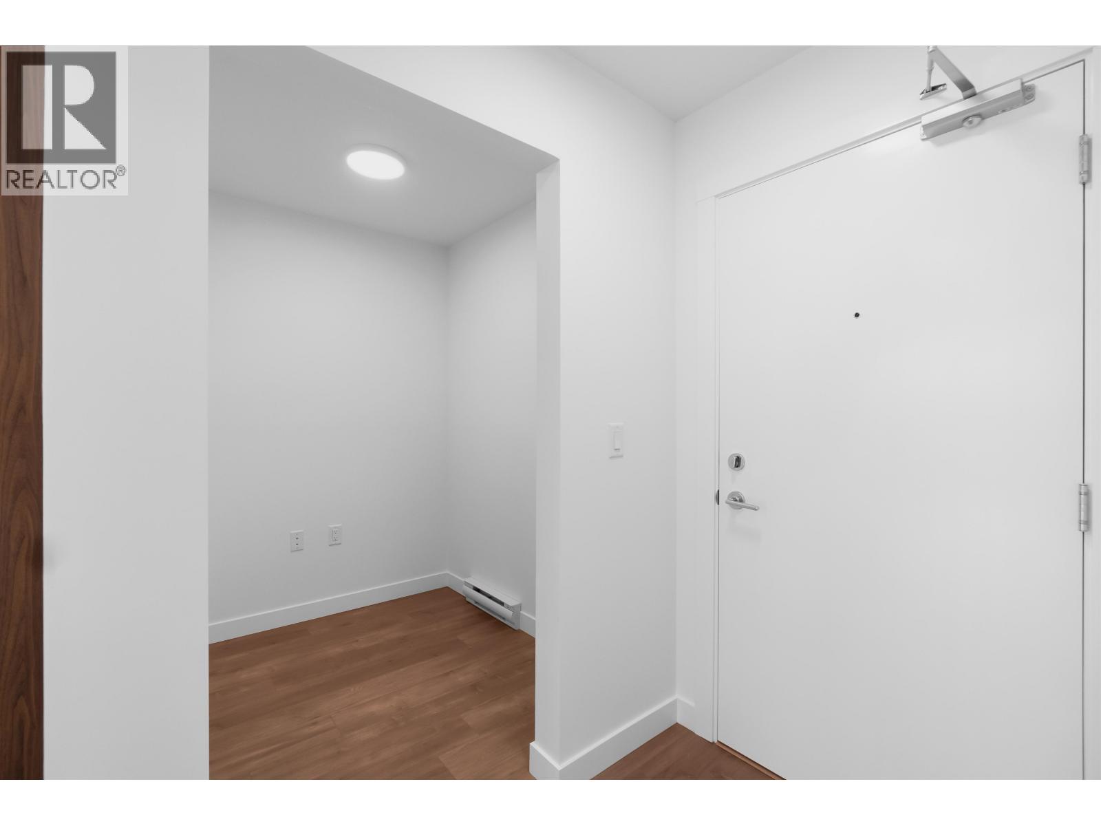 514 723 Grover Avenue Property Photo 5