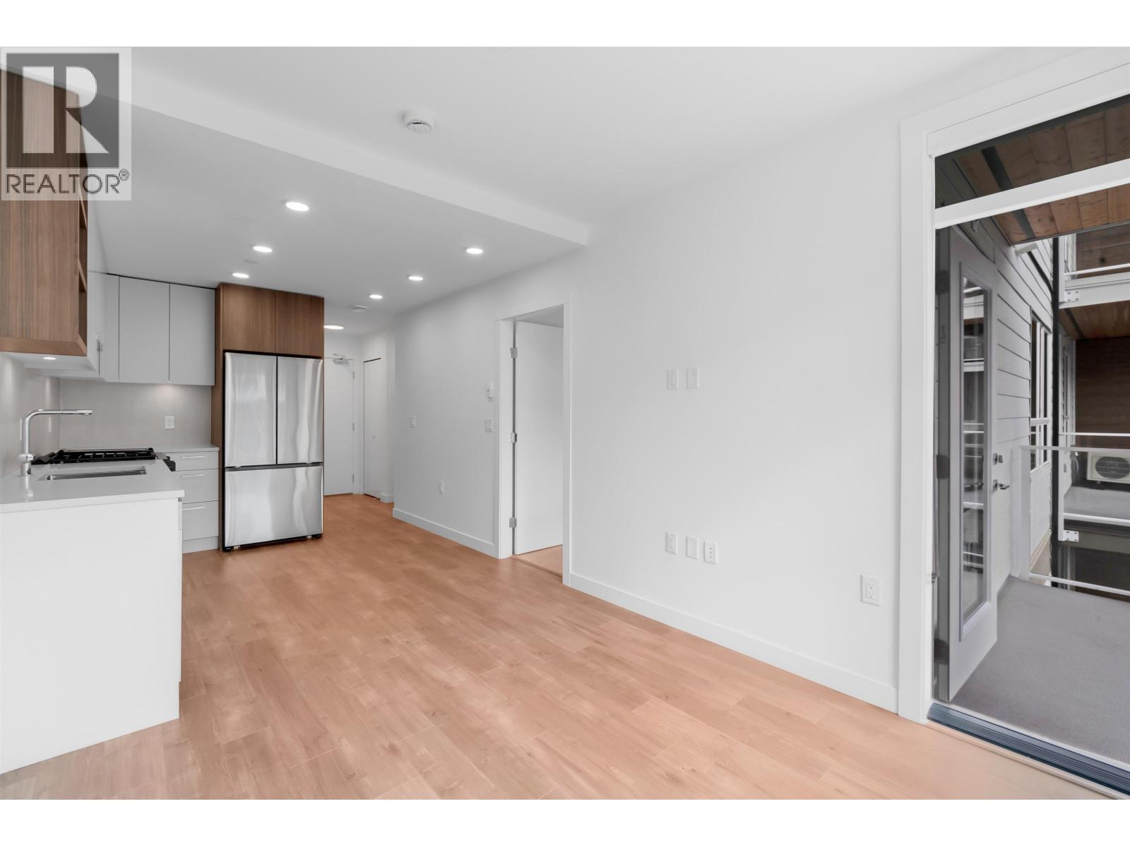 514 723 Grover Avenue Property Photo 10