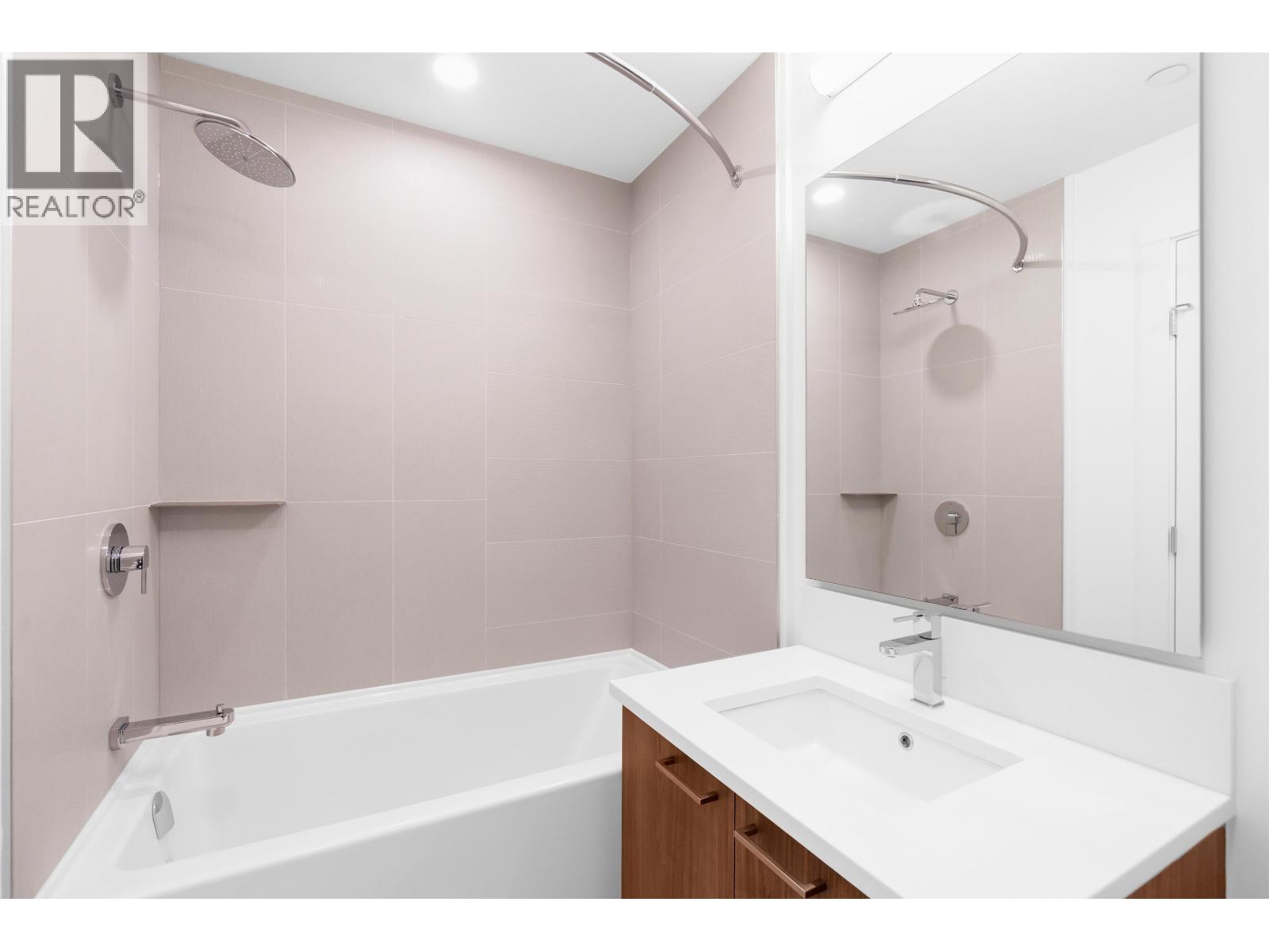 514 723 Grover Avenue Property Photo 12