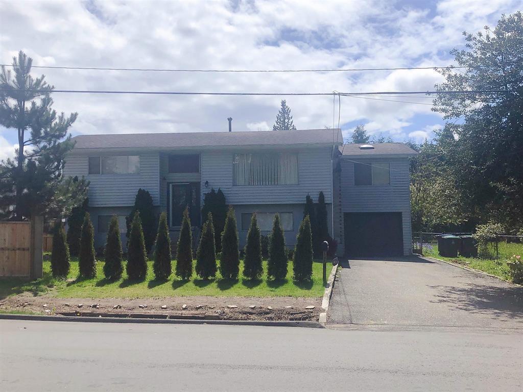 16768 26 Avenue Property Photo 3
