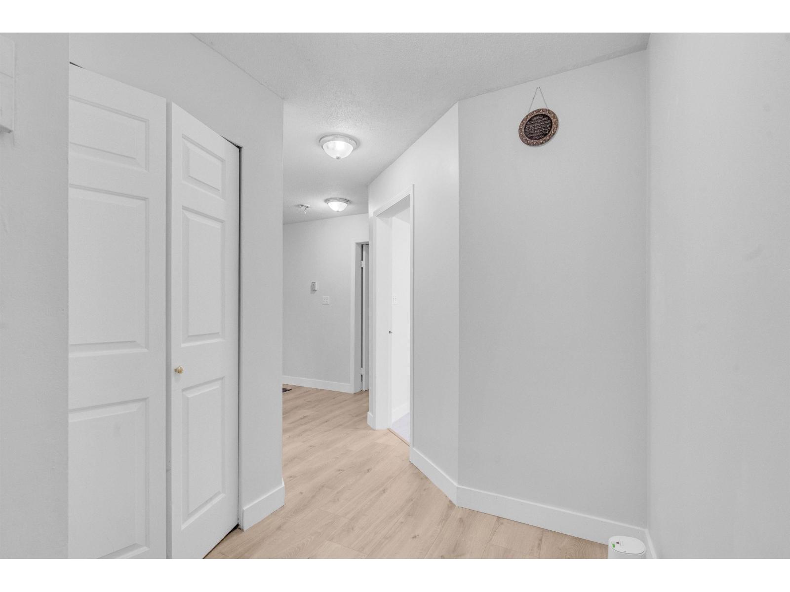 111 12101 80 Avenue Property Photo 16