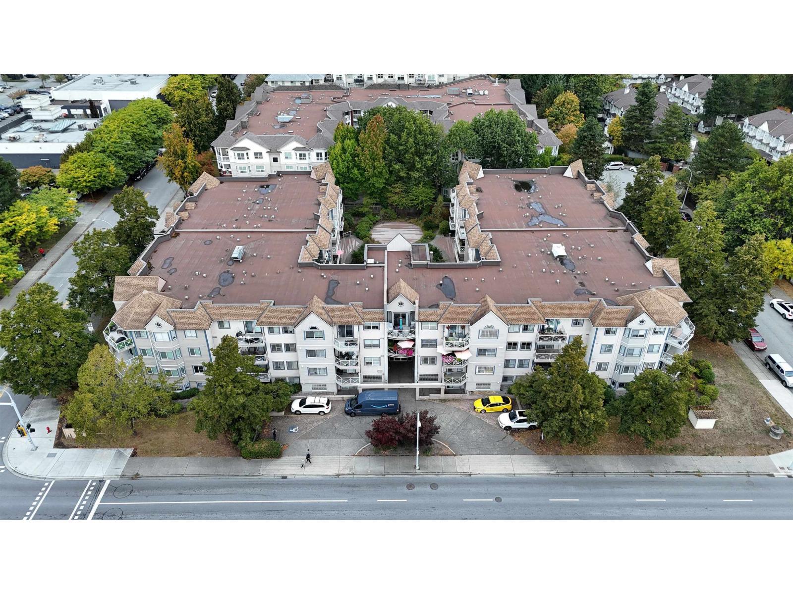 111 12101 80 Avenue Property Photo 39