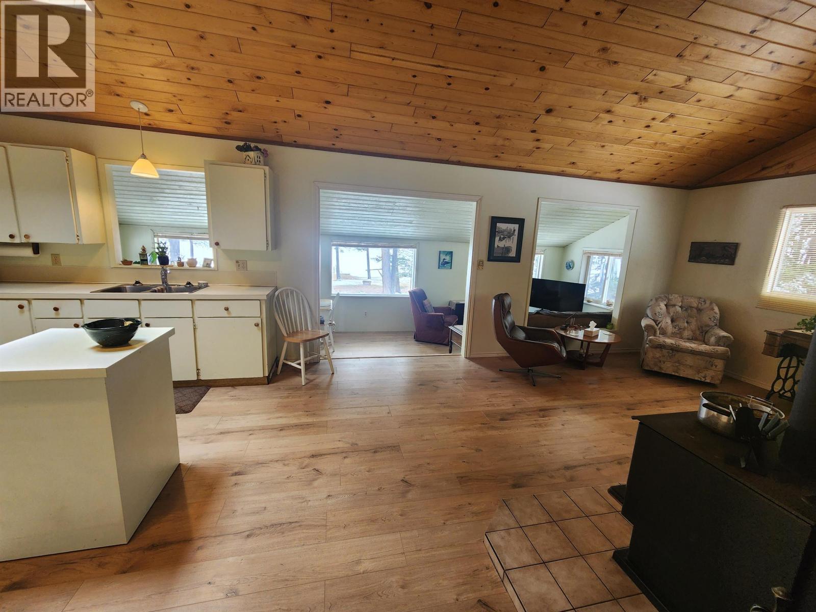 7344 E Young Lake Road Property Photo 24