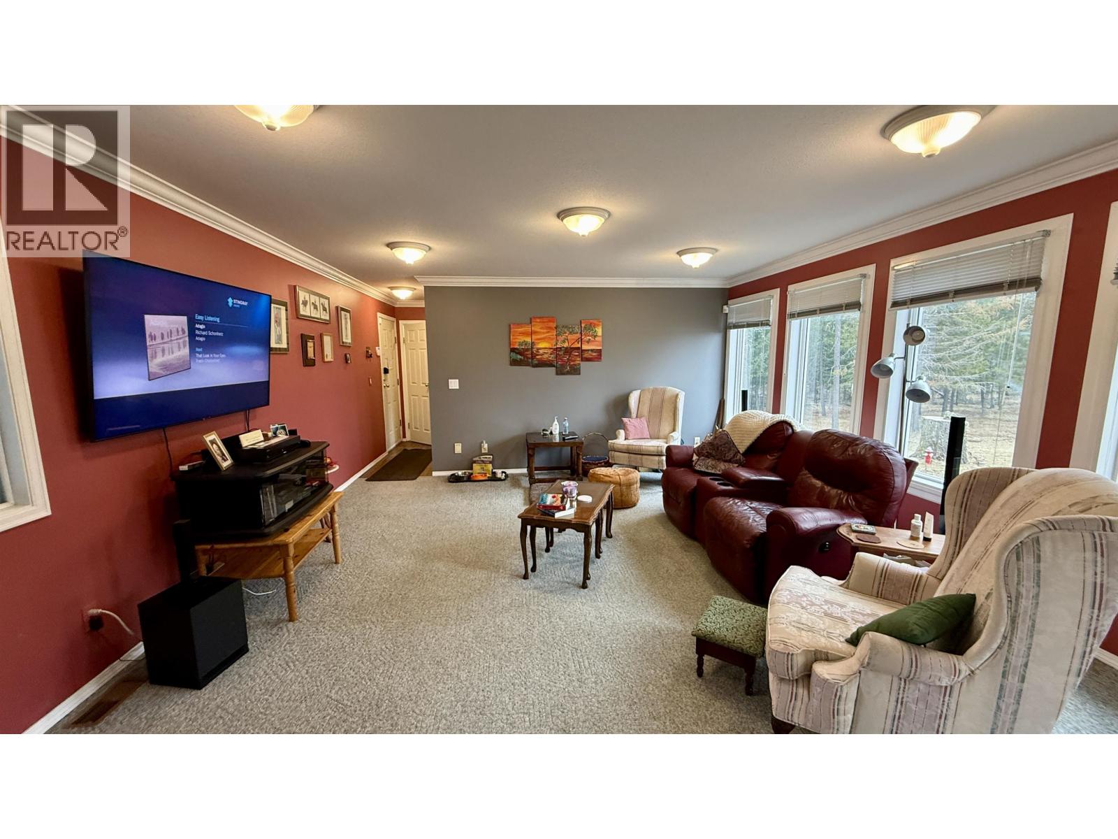 5466 Donsleequa Court Property Photo 8