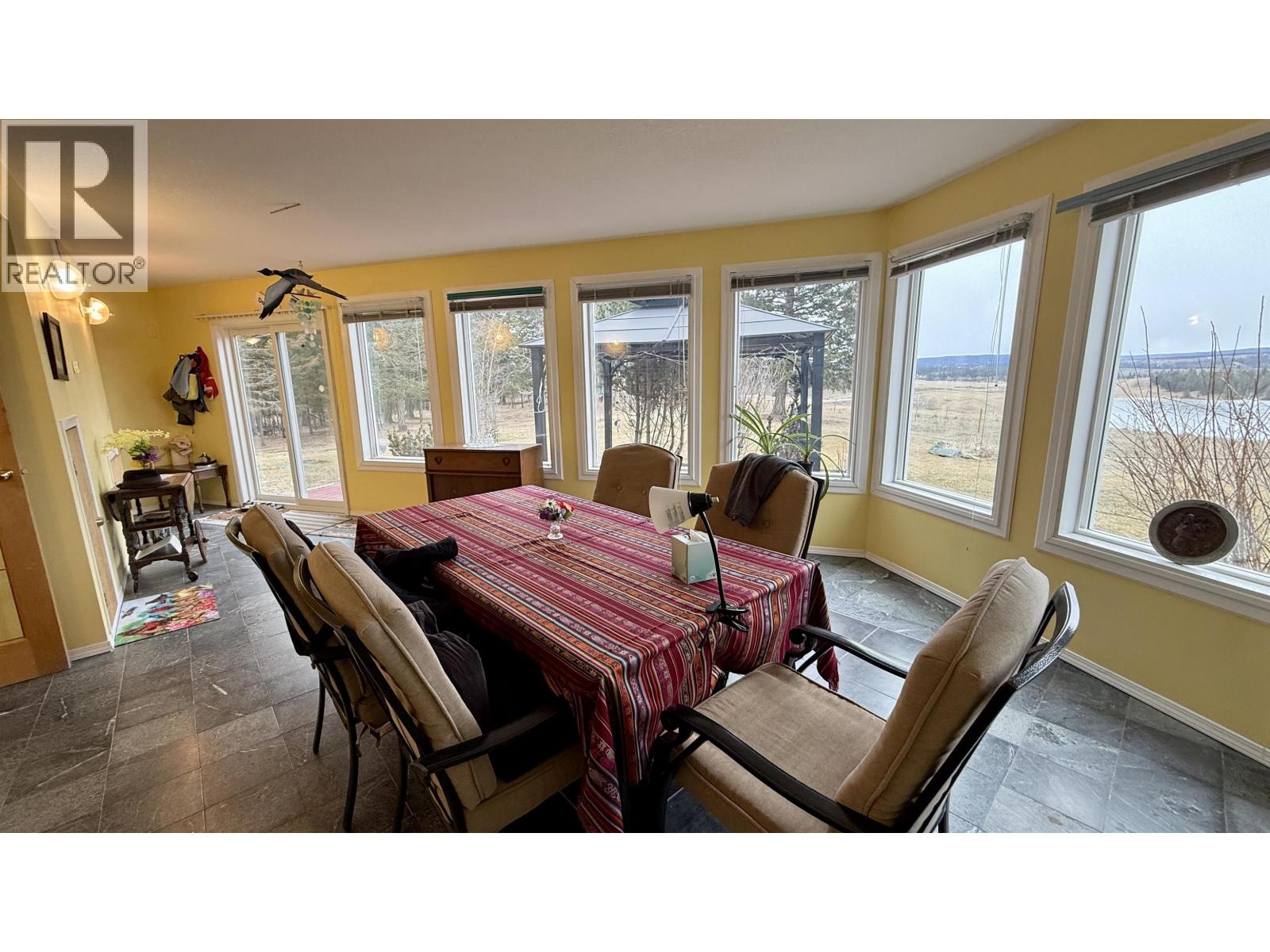 5466 Donsleequa Court Property Photo 10