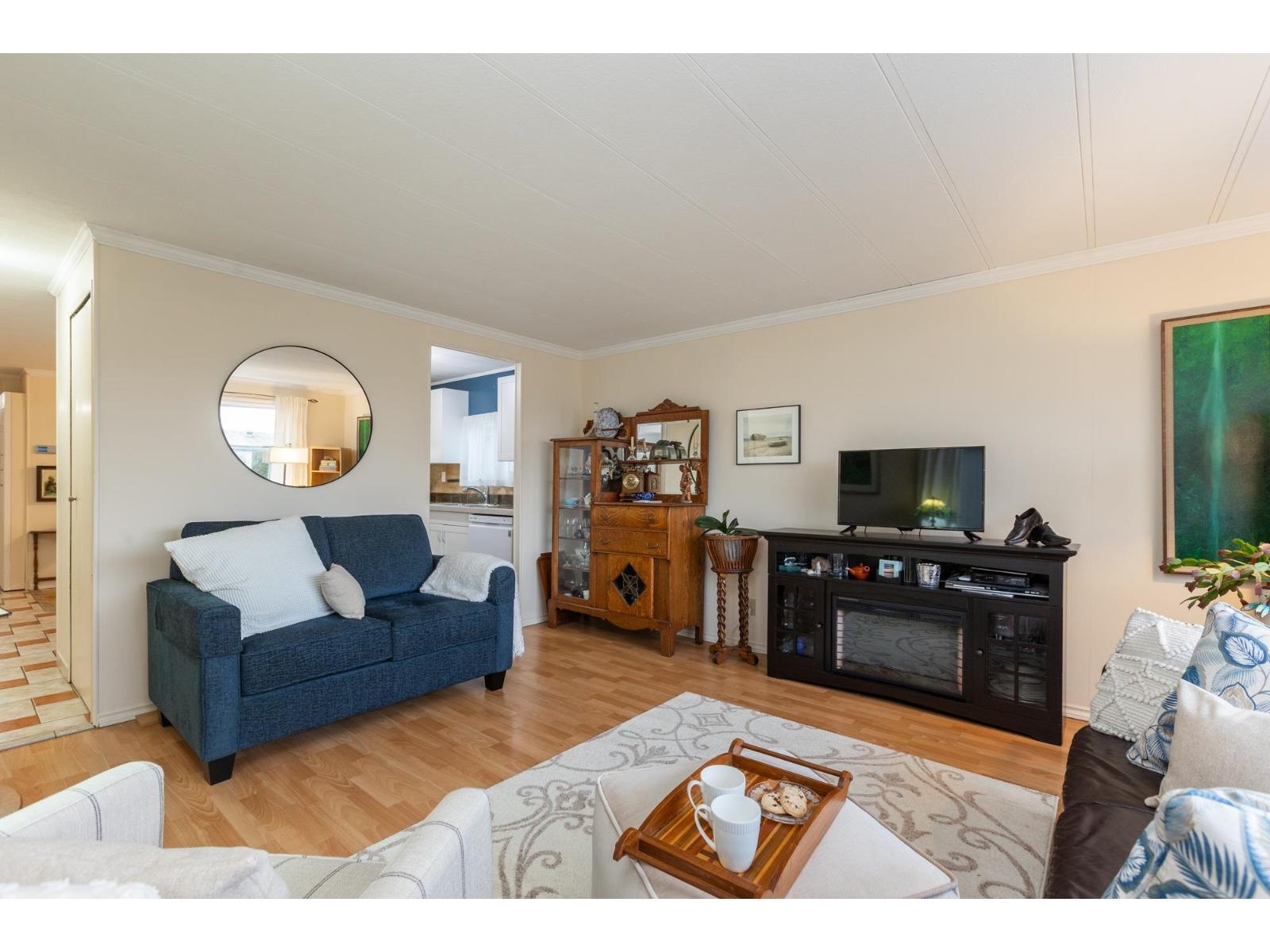 50 15875 20 Avenue Property Photo 13