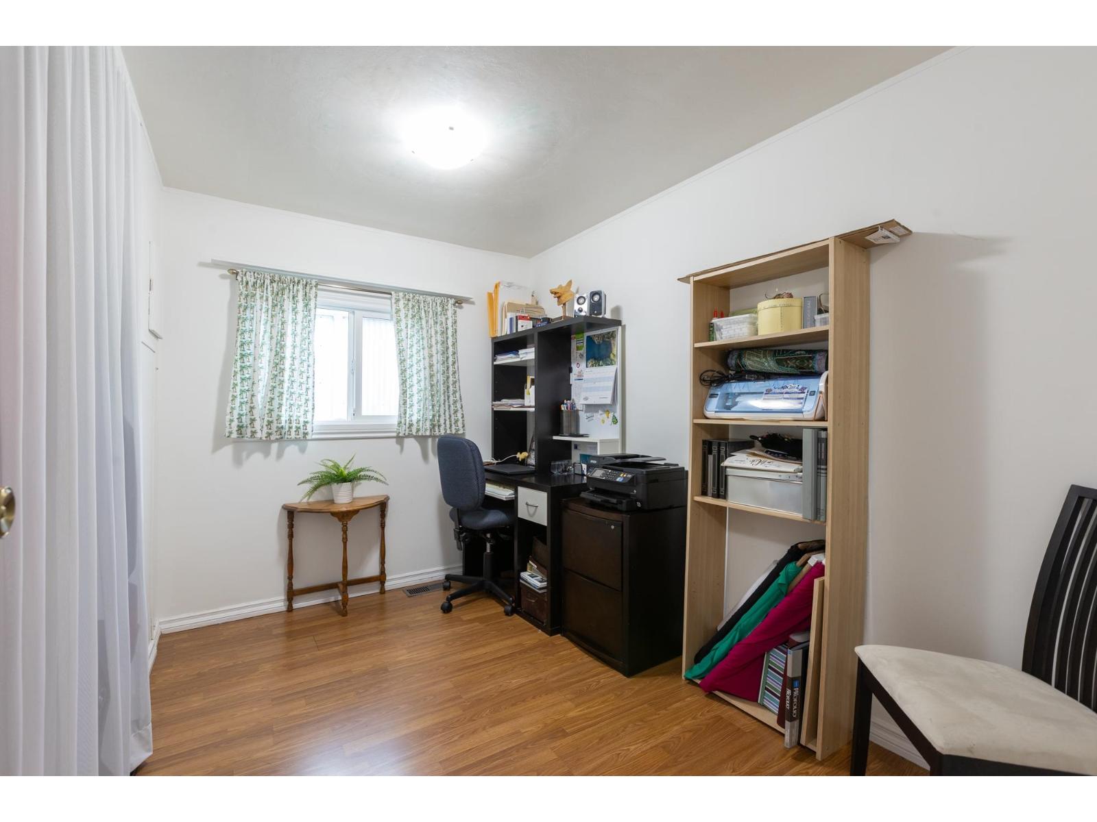 50 15875 20 Avenue Property Photo 18