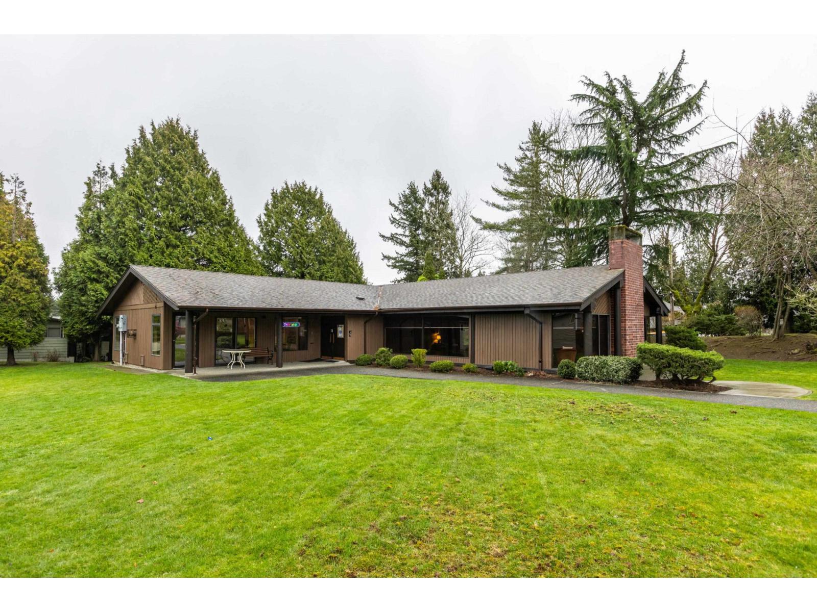 50 15875 20 Avenue Property Photo 25