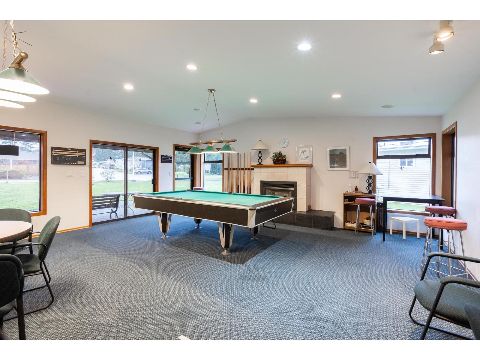 50 15875 20 Avenue Property Photo 31