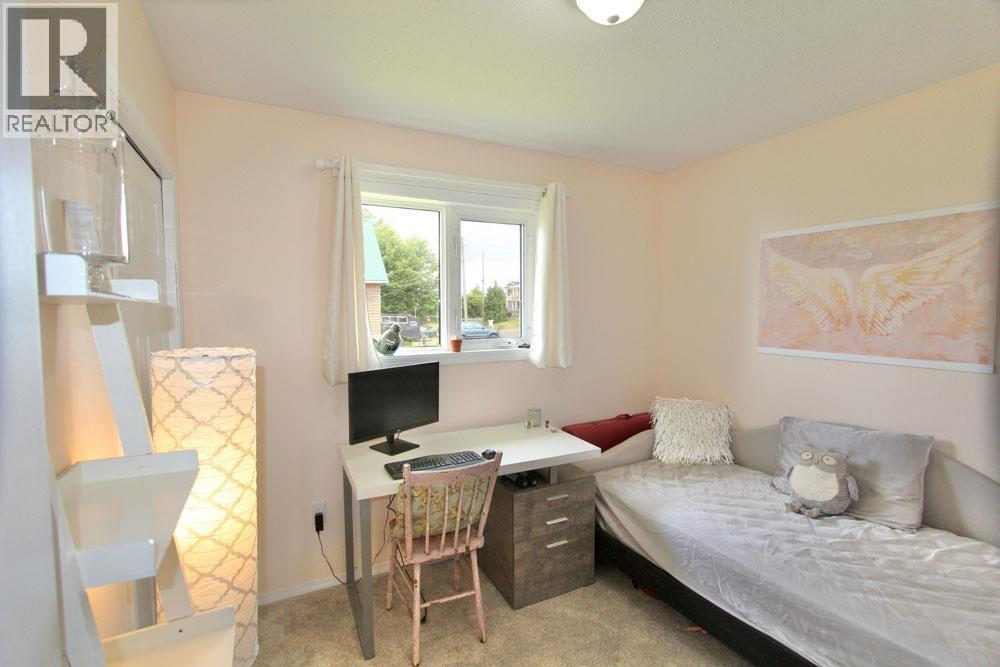 40 Yakoun Street Property Photo 3