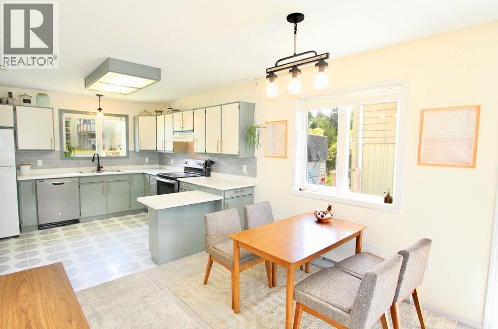 40 Yakoun Street Property Photo 8