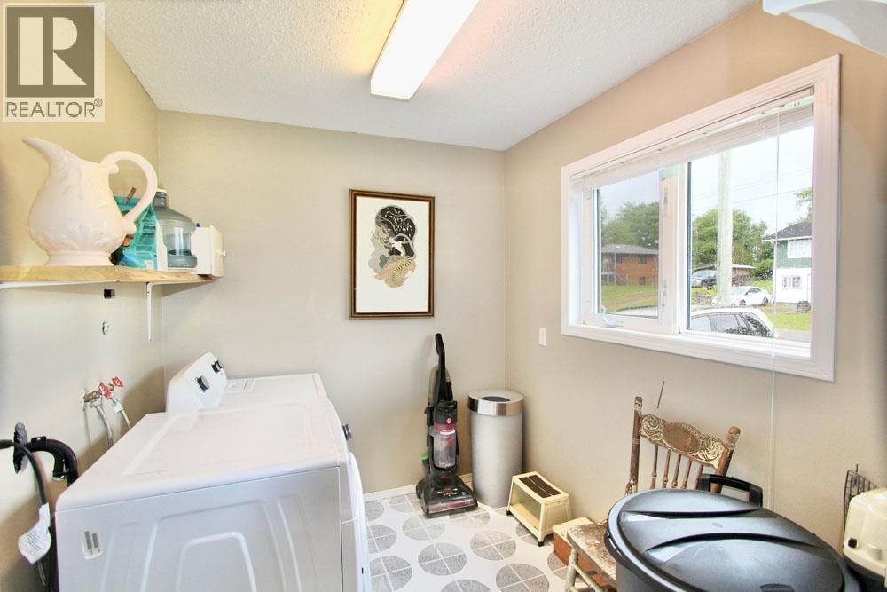 40 Yakoun Street Property Photo 14