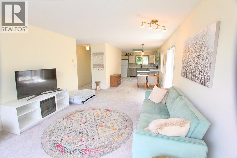 40 Yakoun Street Property Photo 17