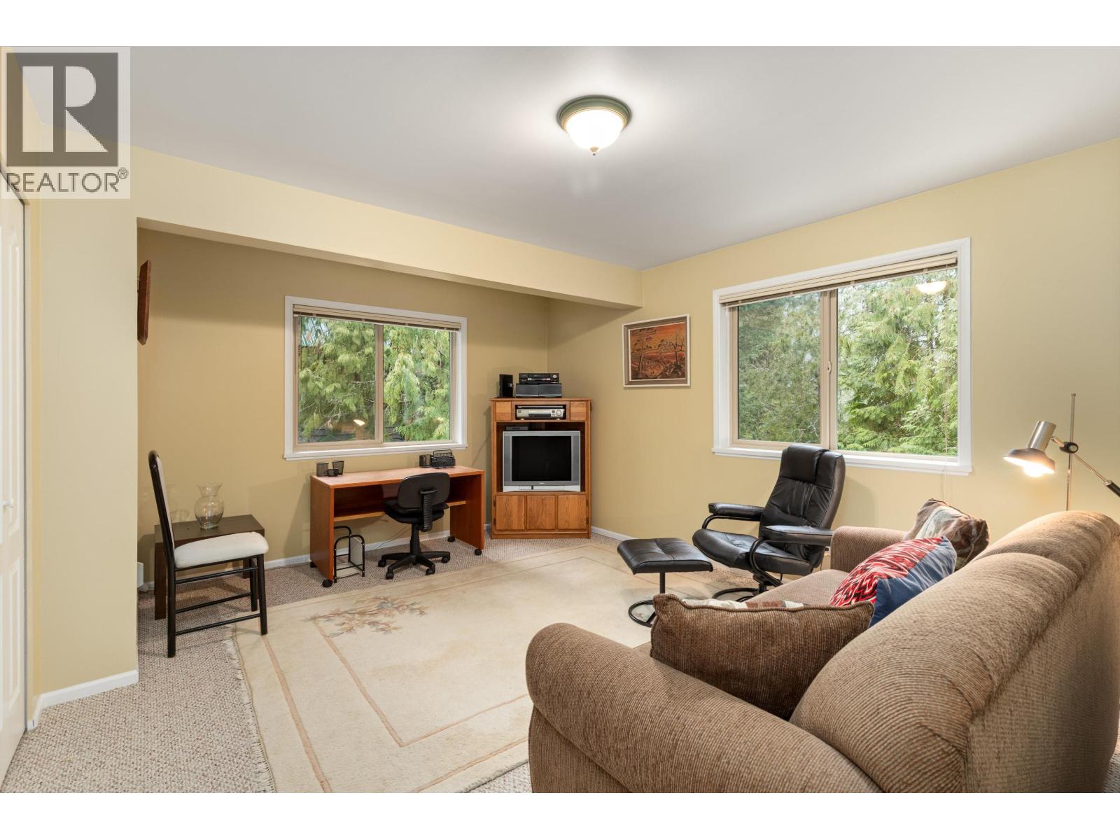 2813 Clifftop Lane Property Photo 19