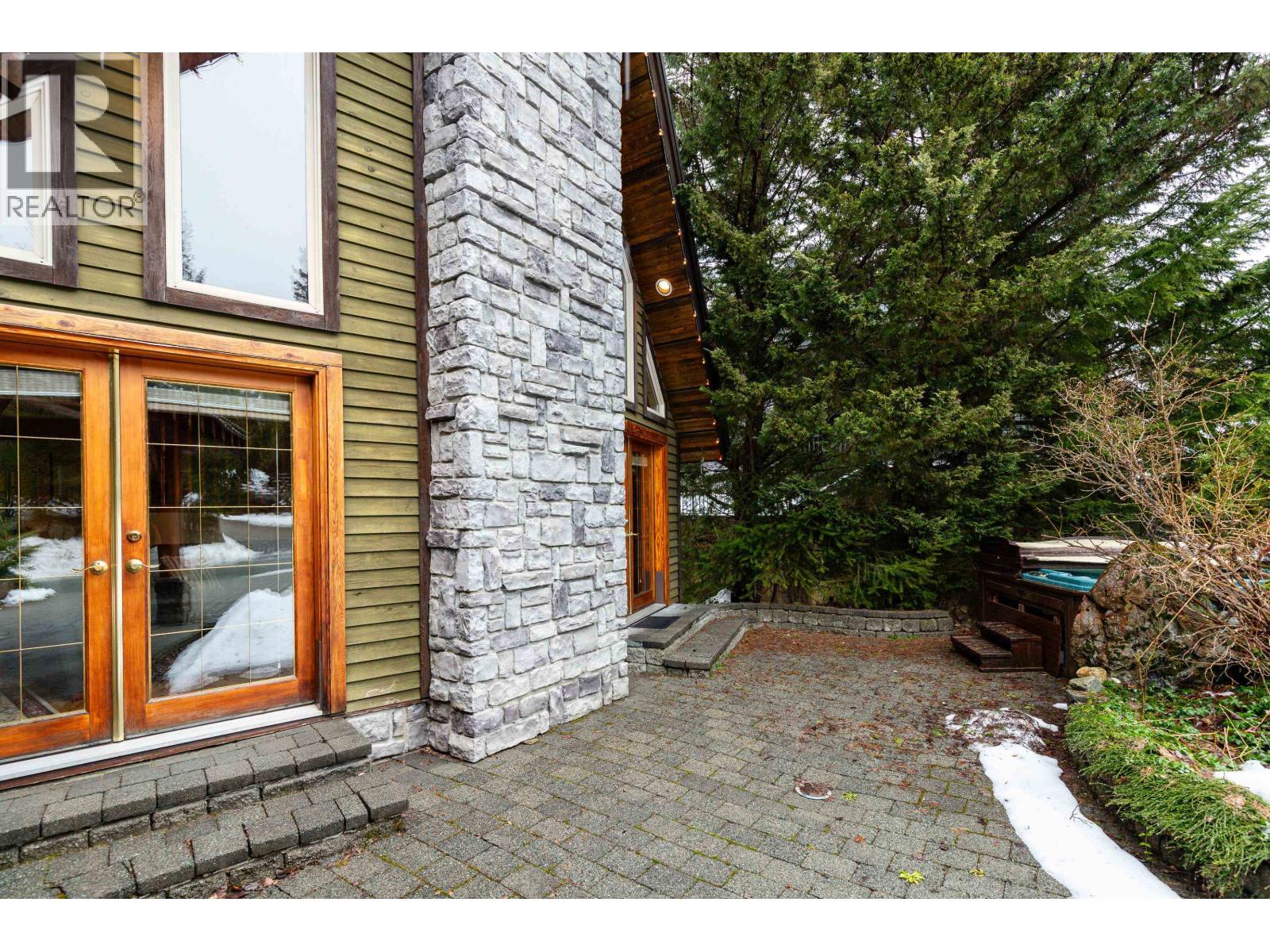 2813 Clifftop Lane Property Photo 32