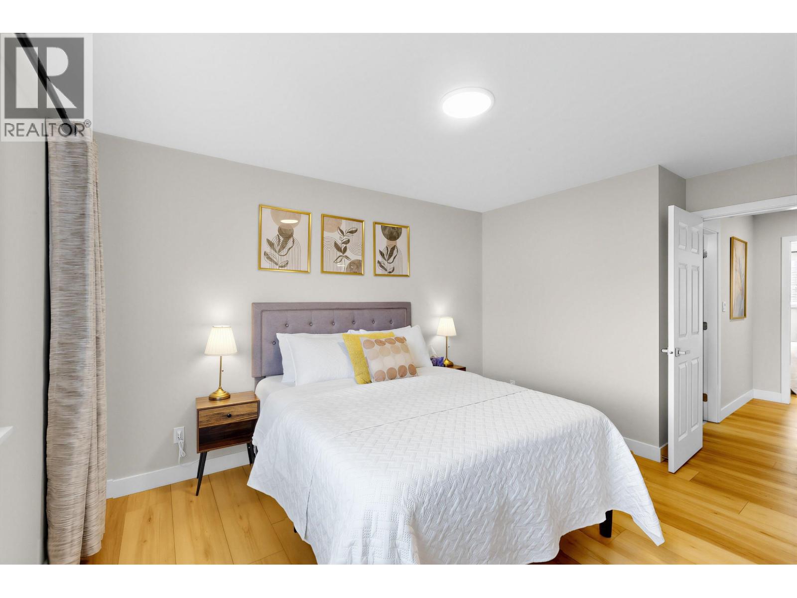 3055 Rothbury Place Property Photo 14