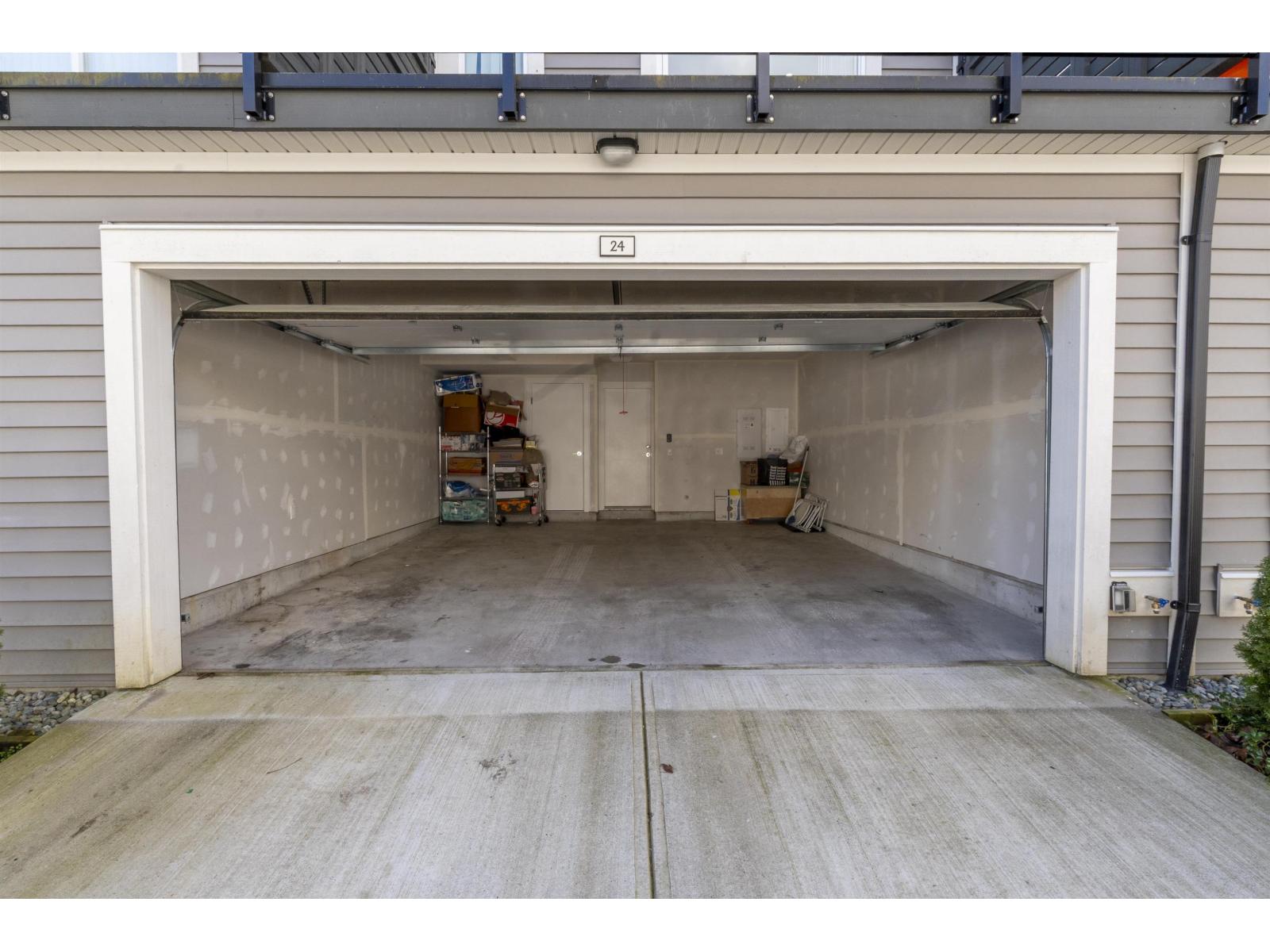 24 14151 58a Avenue Property Photo 23