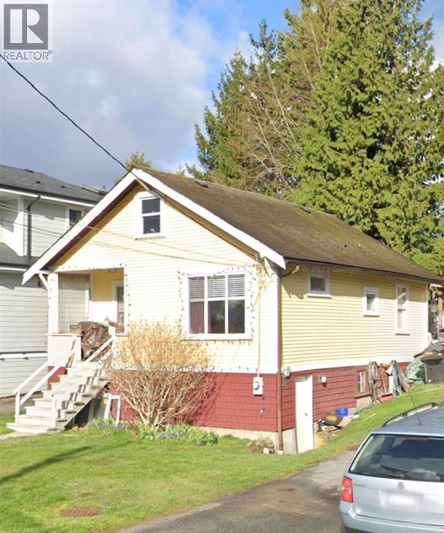 215 Ninth Avenue Property Photo 1