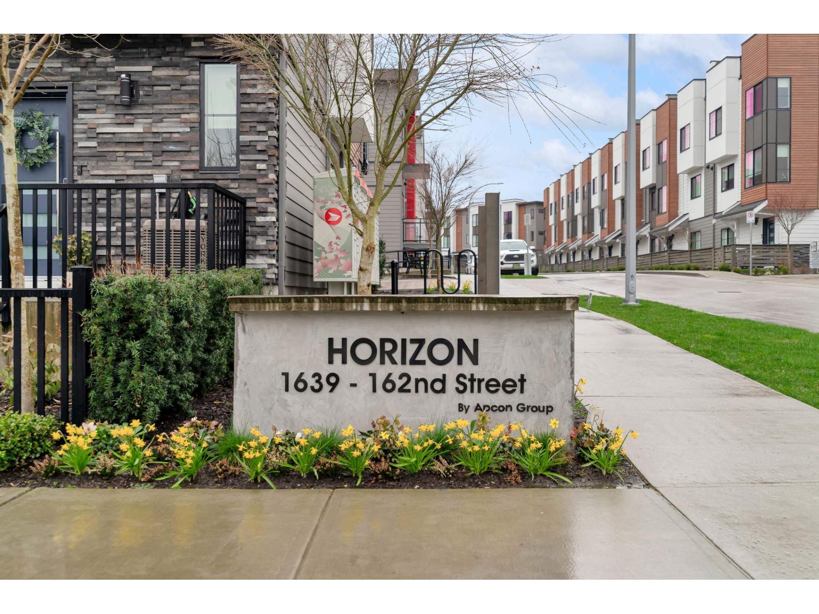 51 1639 162 Street Property Photo 12