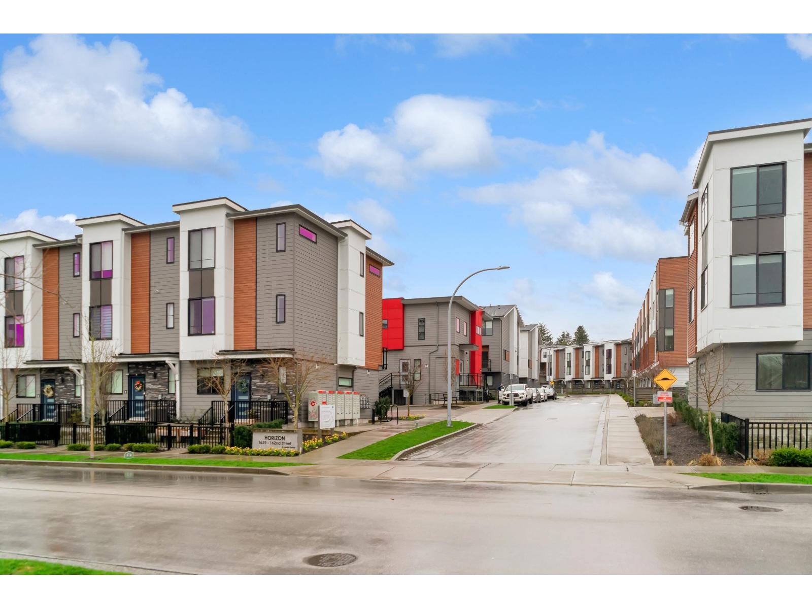 51 1639 162 Street Property Photo 13