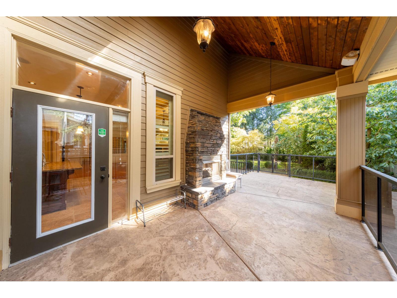 2080 136 Street Property Photo 38