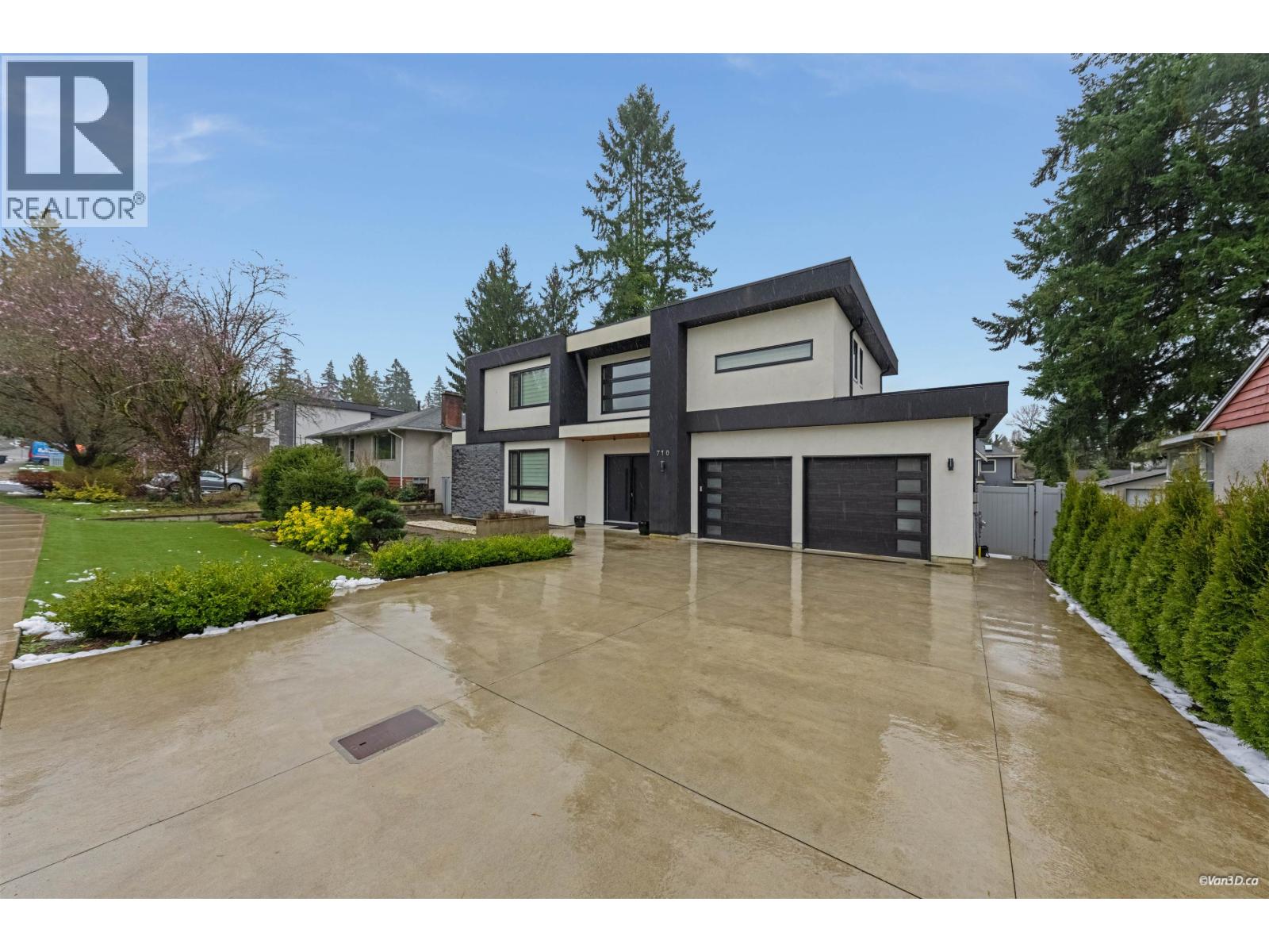 710 Ivy Avenue Property Photo 2