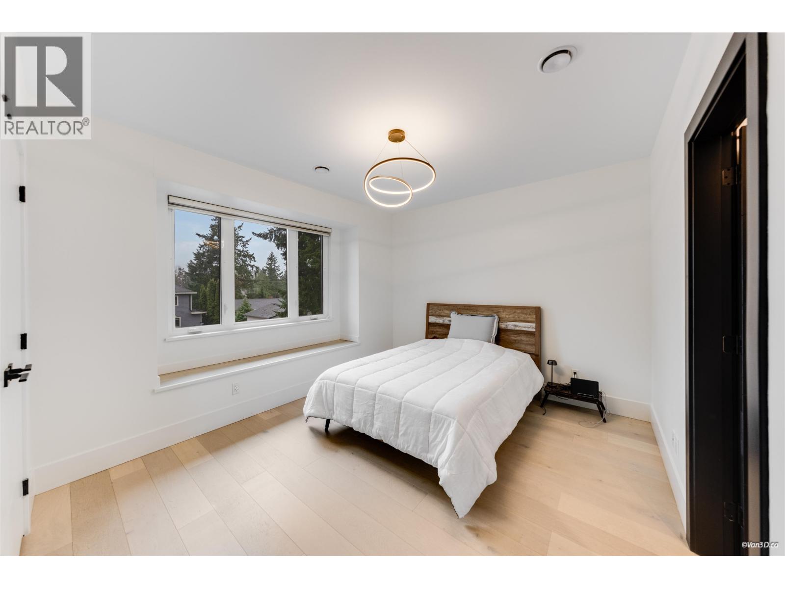 710 Ivy Avenue Property Photo 27